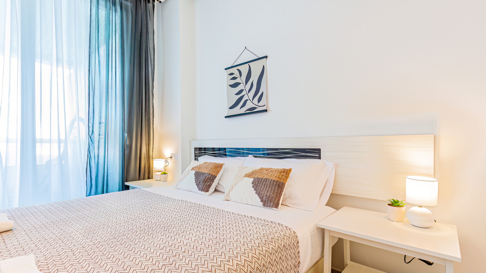 photo of Apartments on Edificio Las Algas, C. Alcalde Manuel Catalán Chana, 22, 03503 Benidorm, Alicante, Spain