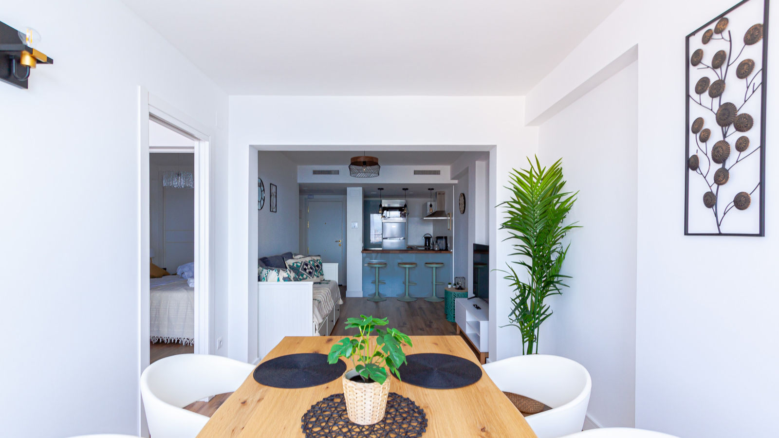 photo of Apartments on C. de Bonn, 4, 03503 Benidorm, Alicante, Spain