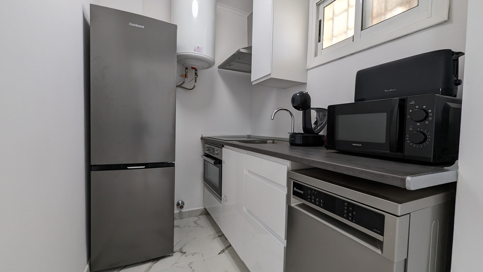 photo of Apartments on Av. Juan Fuster Zaragoza, 1, 03503 Benidorm, Alicante, Spain
