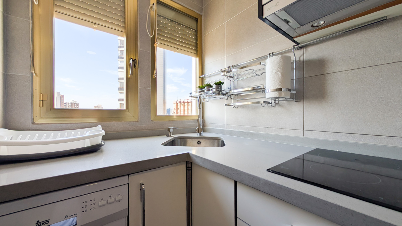 photo of Apartments on Playa de Levante, C. Gerona, 30, 03503 Benidorm, Alicante, Spain
