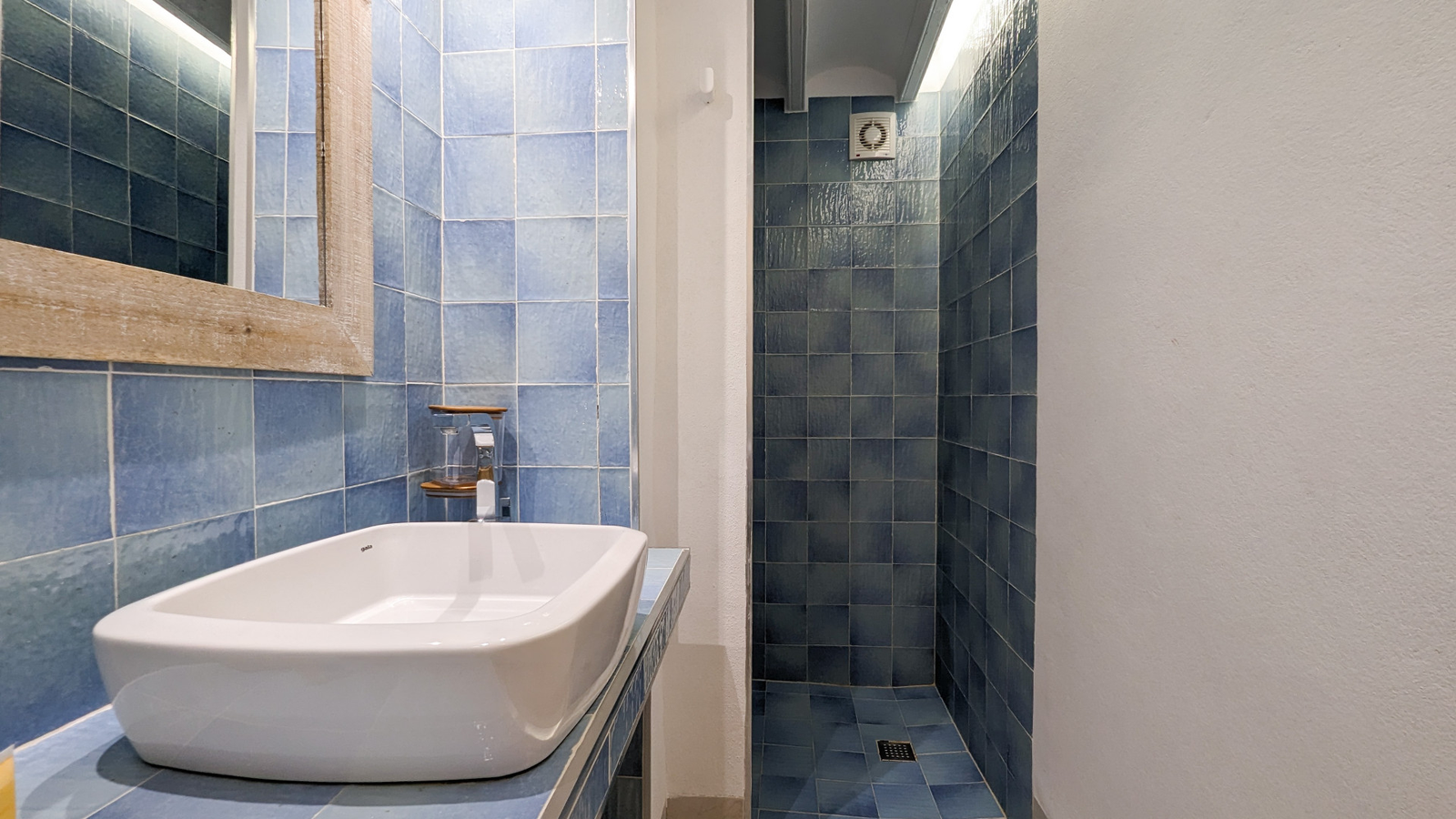 photo of Villa or house on Carrer Frai Posidonio Major, 1, 03570 La Vila Joiosa, Alicante, Spain