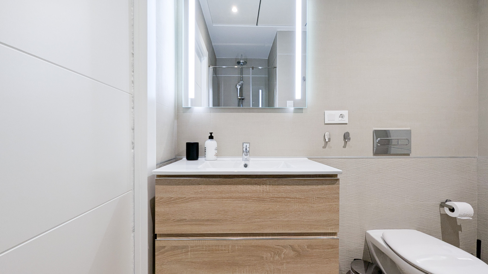 photo of Apartments on Carrer d'Equador, 5, 03509 Benidorm, Alicante, Spain