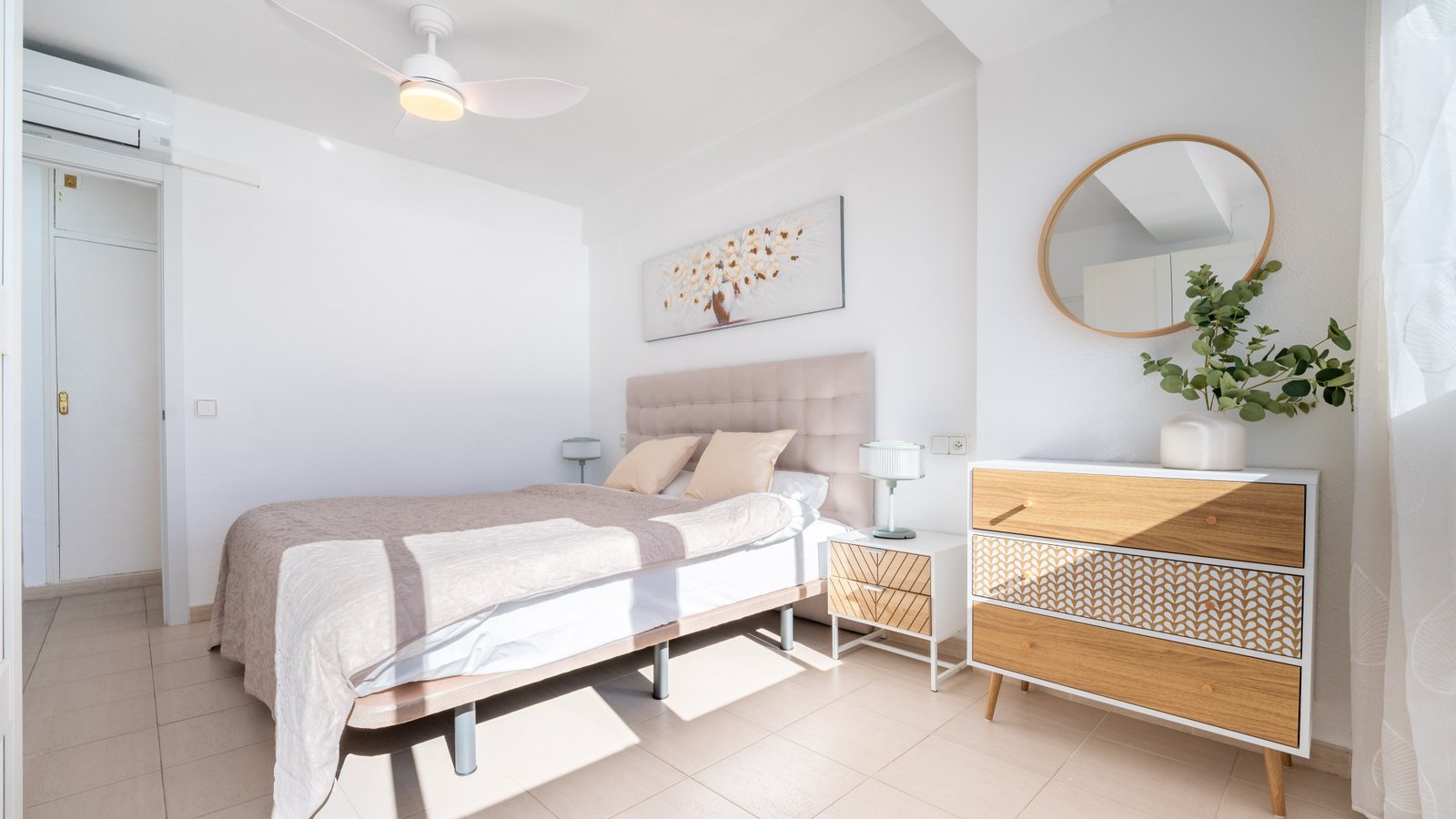 photo of Apartments on Av. de la Armada Española, 17, 03502 Benidorm, Alicante, Spain
