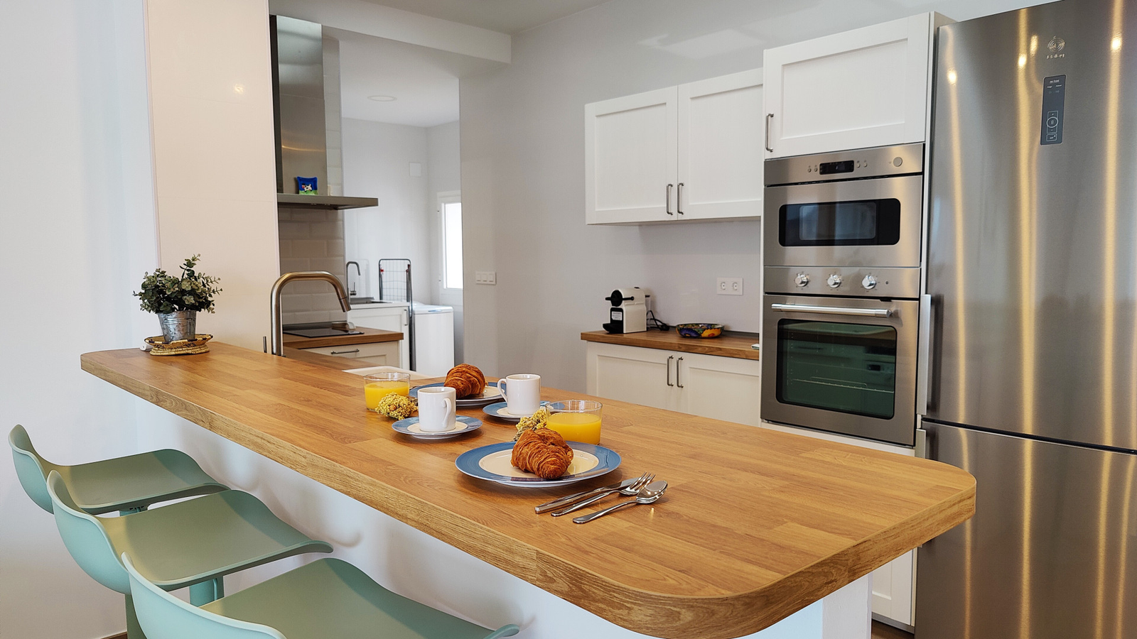 photo of Villa or house on Av. Vicente Llorca Alós, 34, 03502 Benidorm, Alicante, Spain