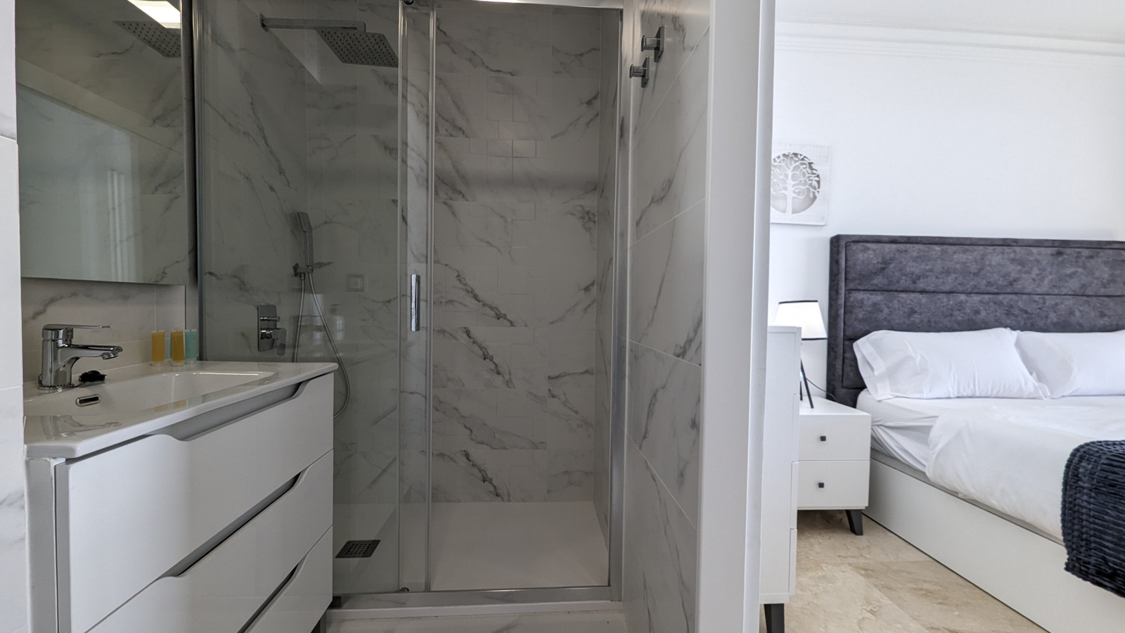 photo of Apartments on Av. de Madrid, 5, 03503 Benidorm, Alicante, Spain