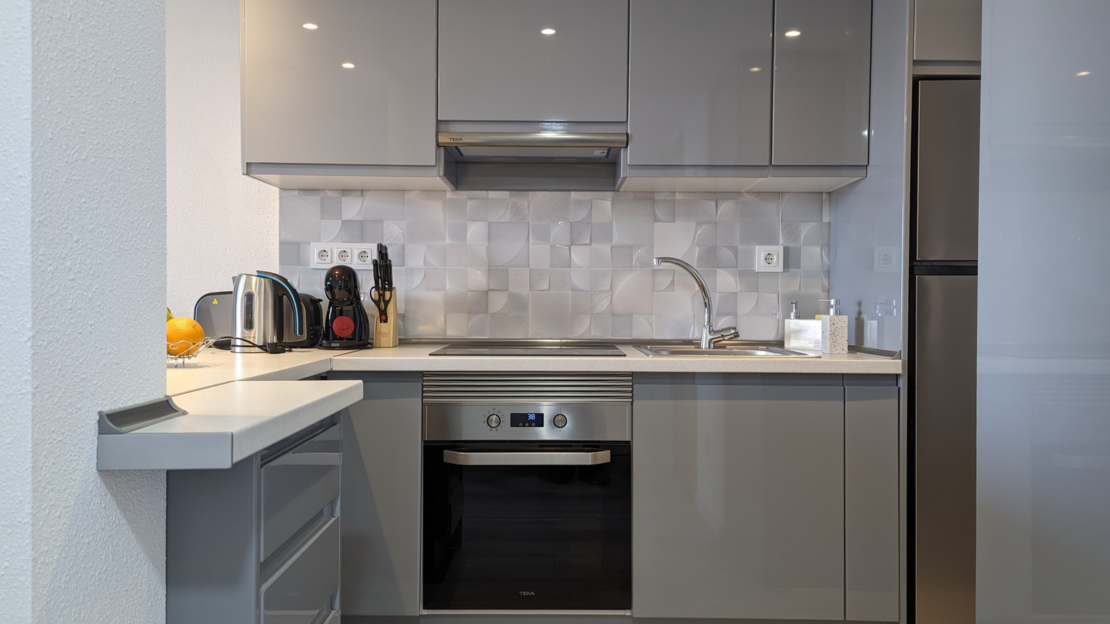 photo of Apartments on C. de Bonn, 4, 03503 Benidorm, Alicante, Spain