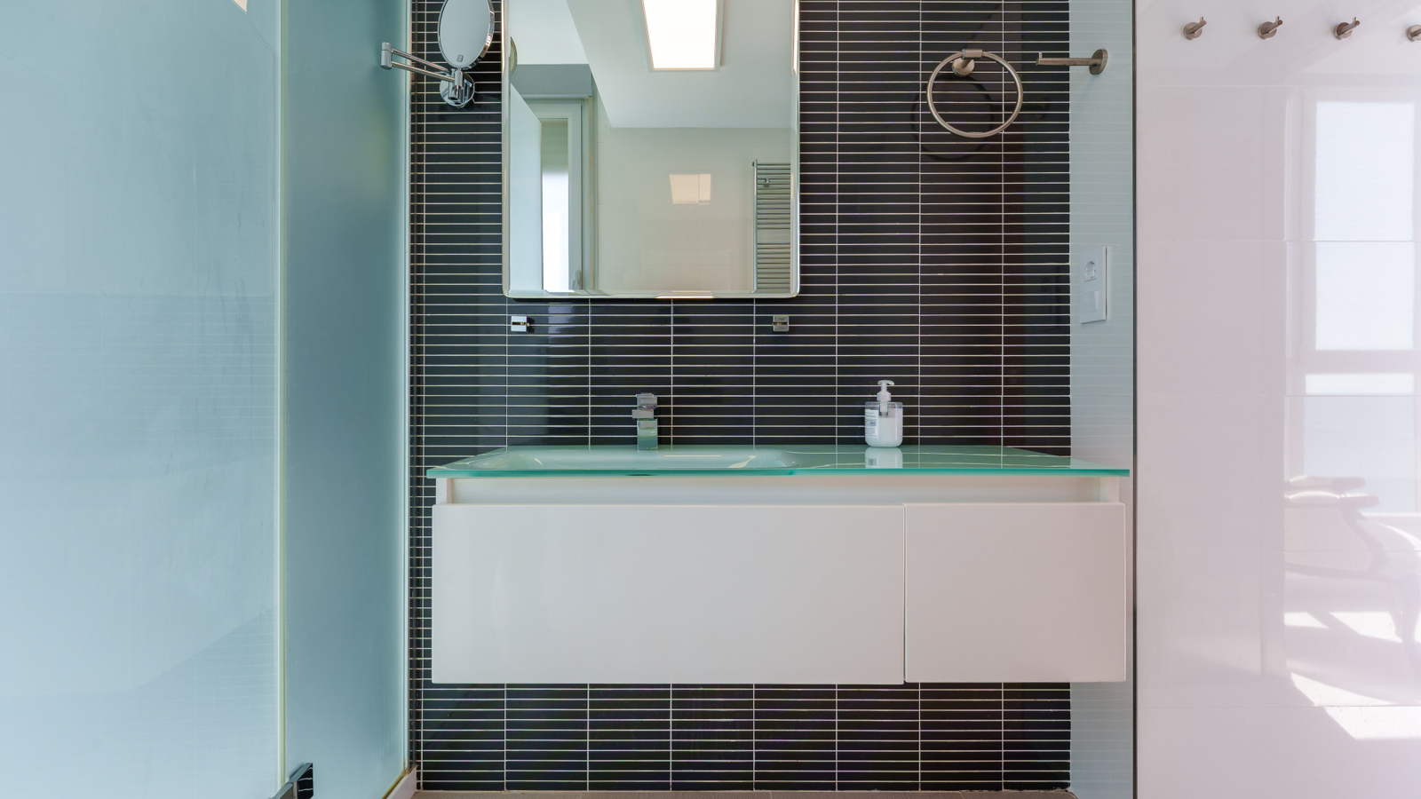 photo of Apartments on C. Portugal, 5, 03710 Calpe, Alicante, Spain