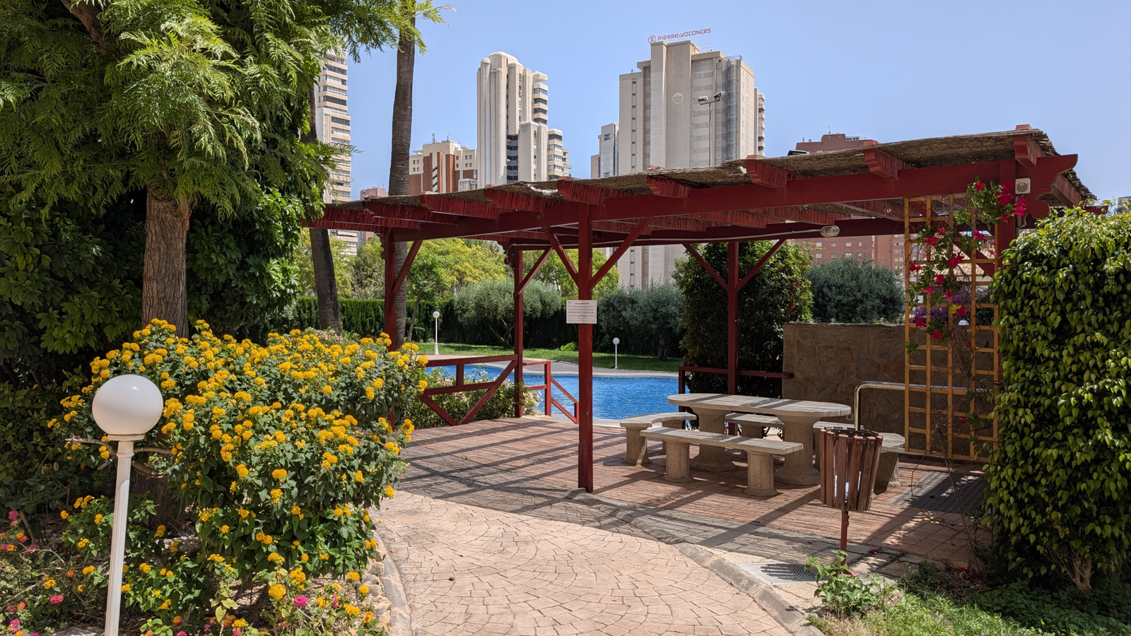 photo of Apartments on Av. del Municipi, 8, 03502 Benidorm, Alicante, Spain