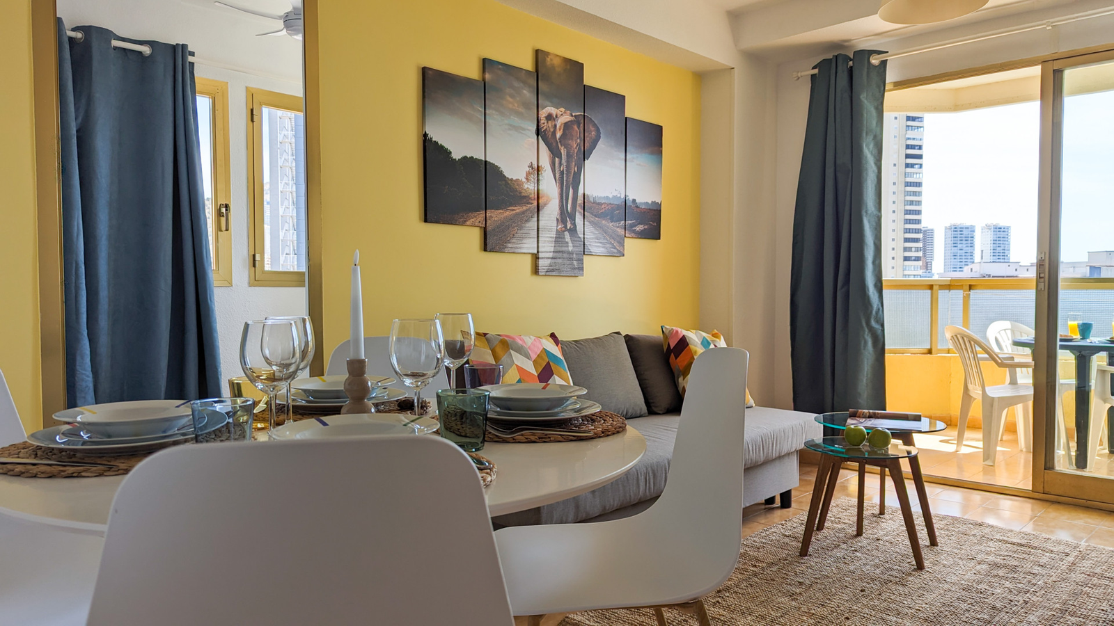 photo of Apartments on Playa de Levante, C. Gerona, 30, 03503 Benidorm, Alicante, Spain