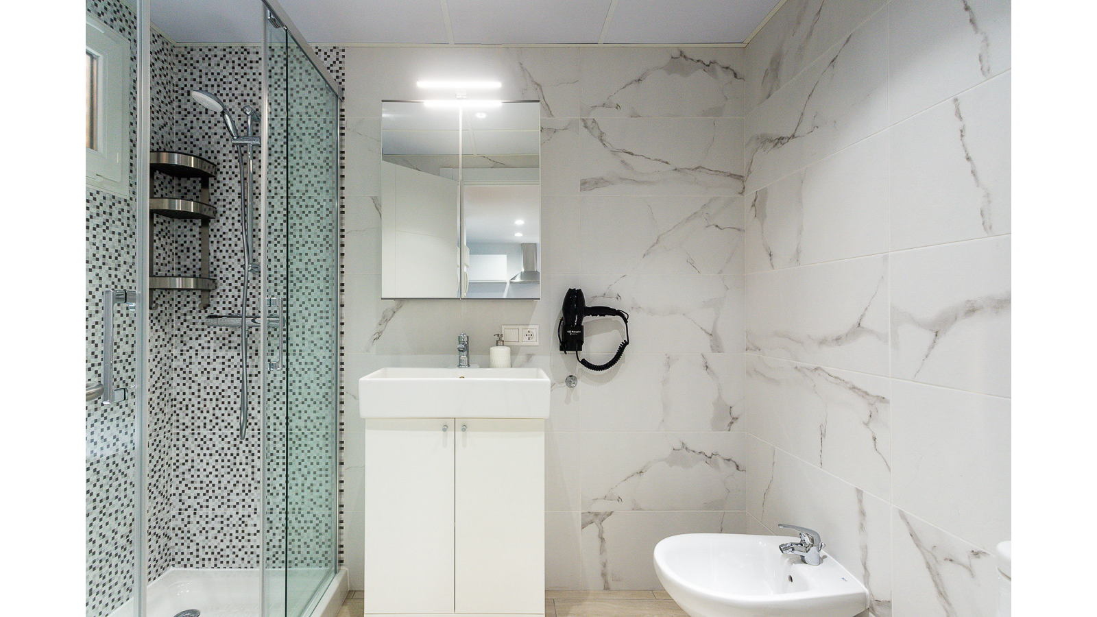 photo of Apartments on C. de Bonn, 4, 03503 Benidorm, Alicante, Spain