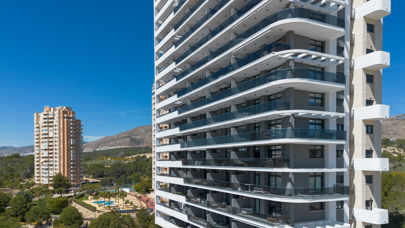photo of Apartments on Calle Pdte. Adolfo Suárez, 14, 03502 Benidorm, Alicante, Spain
