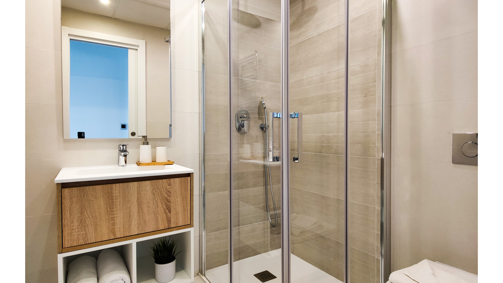 photo of Apartments on Av. de Uruguay, 1, 03502 Benidorm, Alicante, Spain