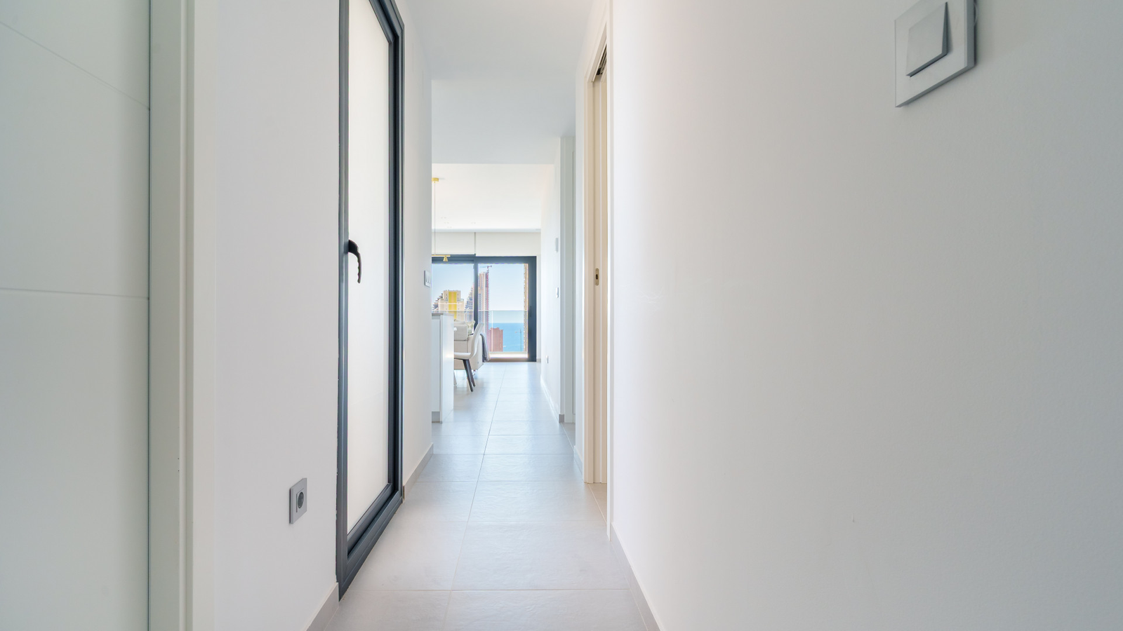 photo of Apartments on Calle Pdte. Adolfo Suárez, 14, 03502 Benidorm, Alicante, Spain