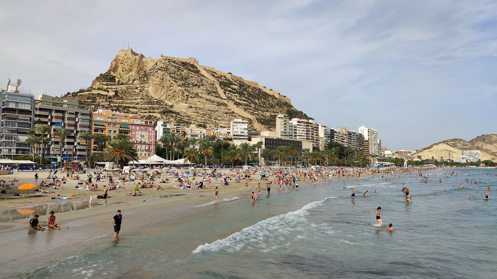 photo of Apartments on Pl. del Carmen, 14, 03002 Alicante, Spain