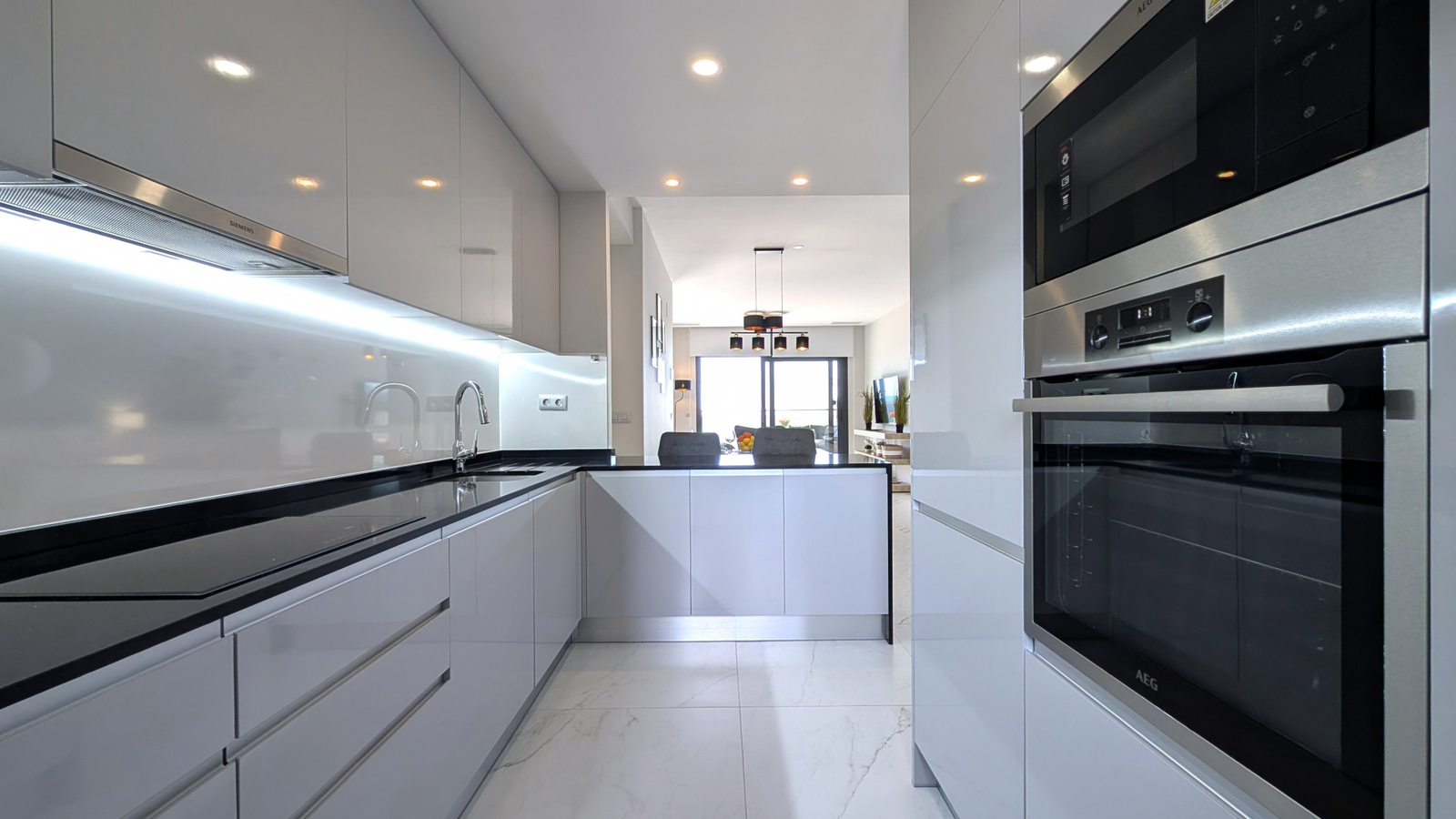photo of Apartments on Av. República Argentina, 17, 03502 Benidorm, Alicante, Spain