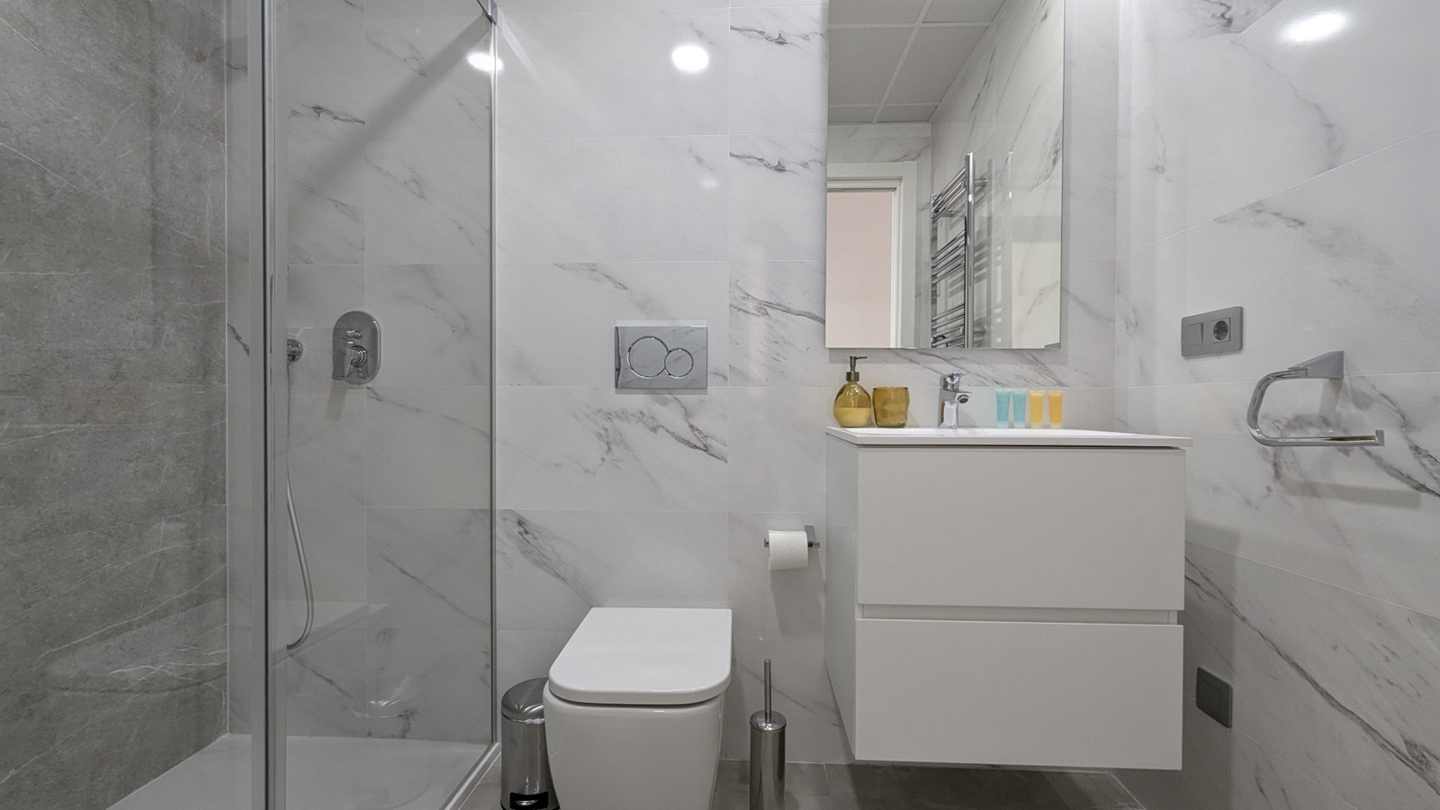 photo of Apartments on Av. de la Armada Española, 23, 03502 Benidorm, Alicante, Spain