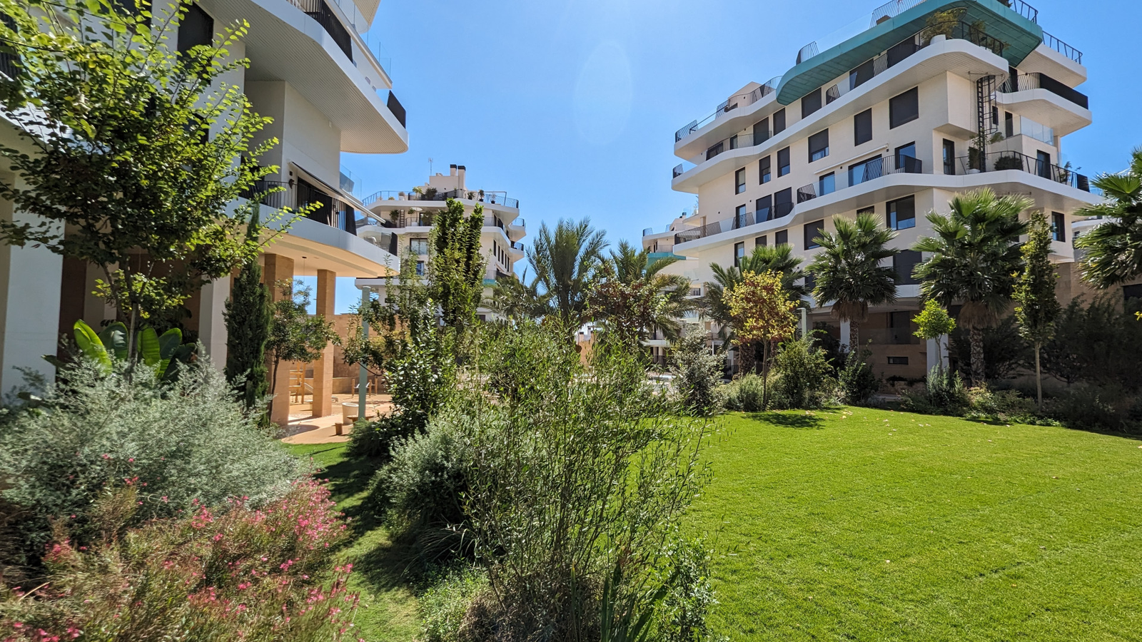 photo of Villa or house on C. Edeta, 3, 03570 Villajoyosa, Alicante, Spain
