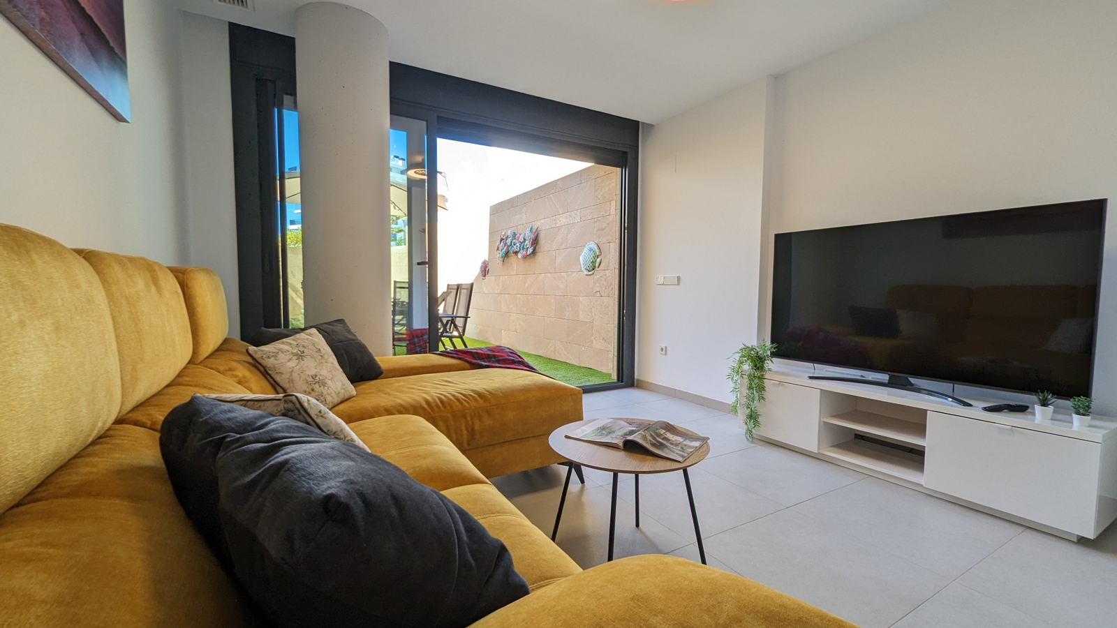 photo of Villa or house on Partida Torres Nte., 21, 03570 Villajoyosa, Alicante, Spain