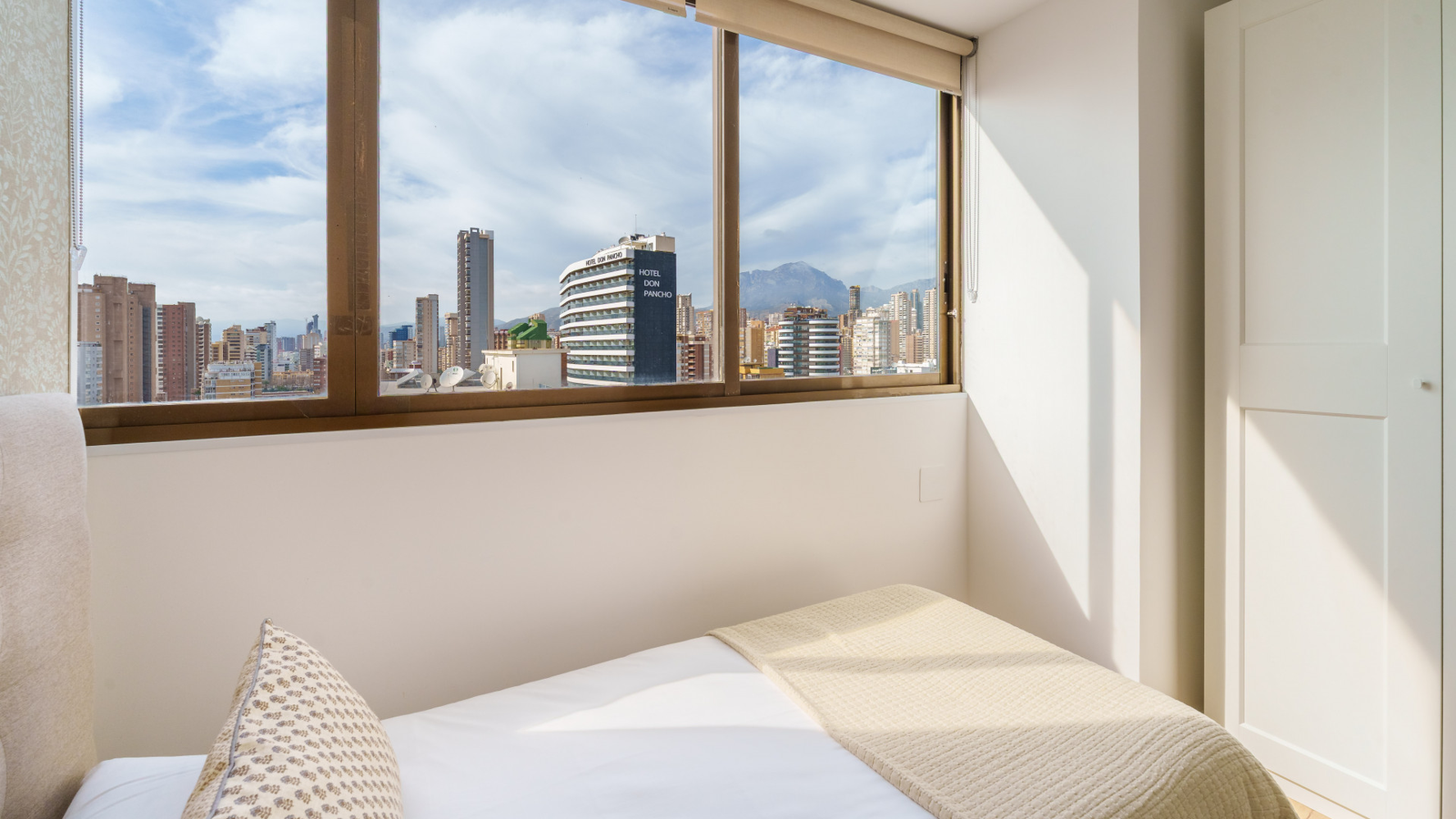 photo of Apartments on Av. del Mediterráneo, 43, 03503 Benidorm, Alicante, Spain