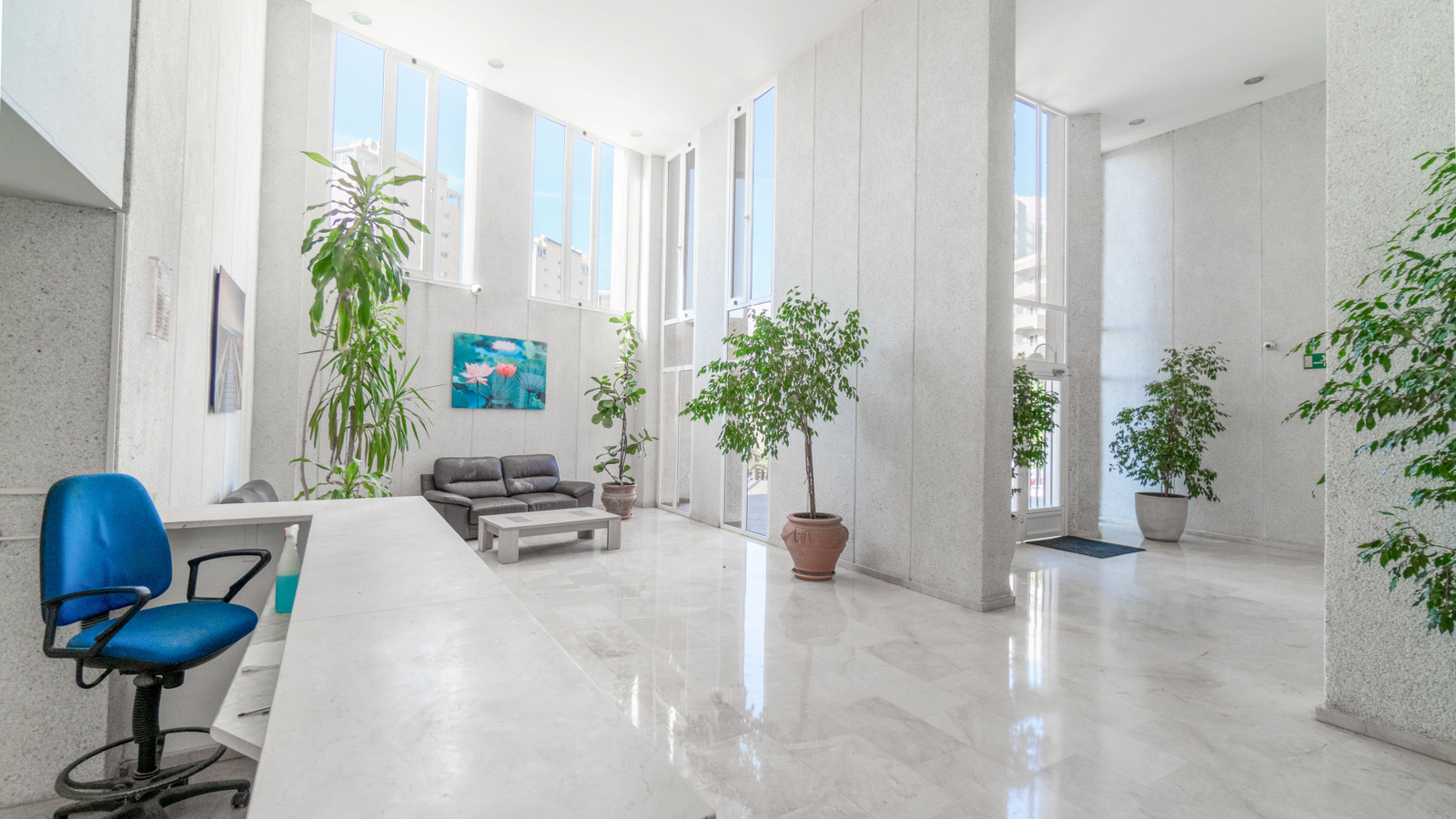 photo of Apartments on C. de Bonn, 4, 03503 Benidorm, Alicante, Spain