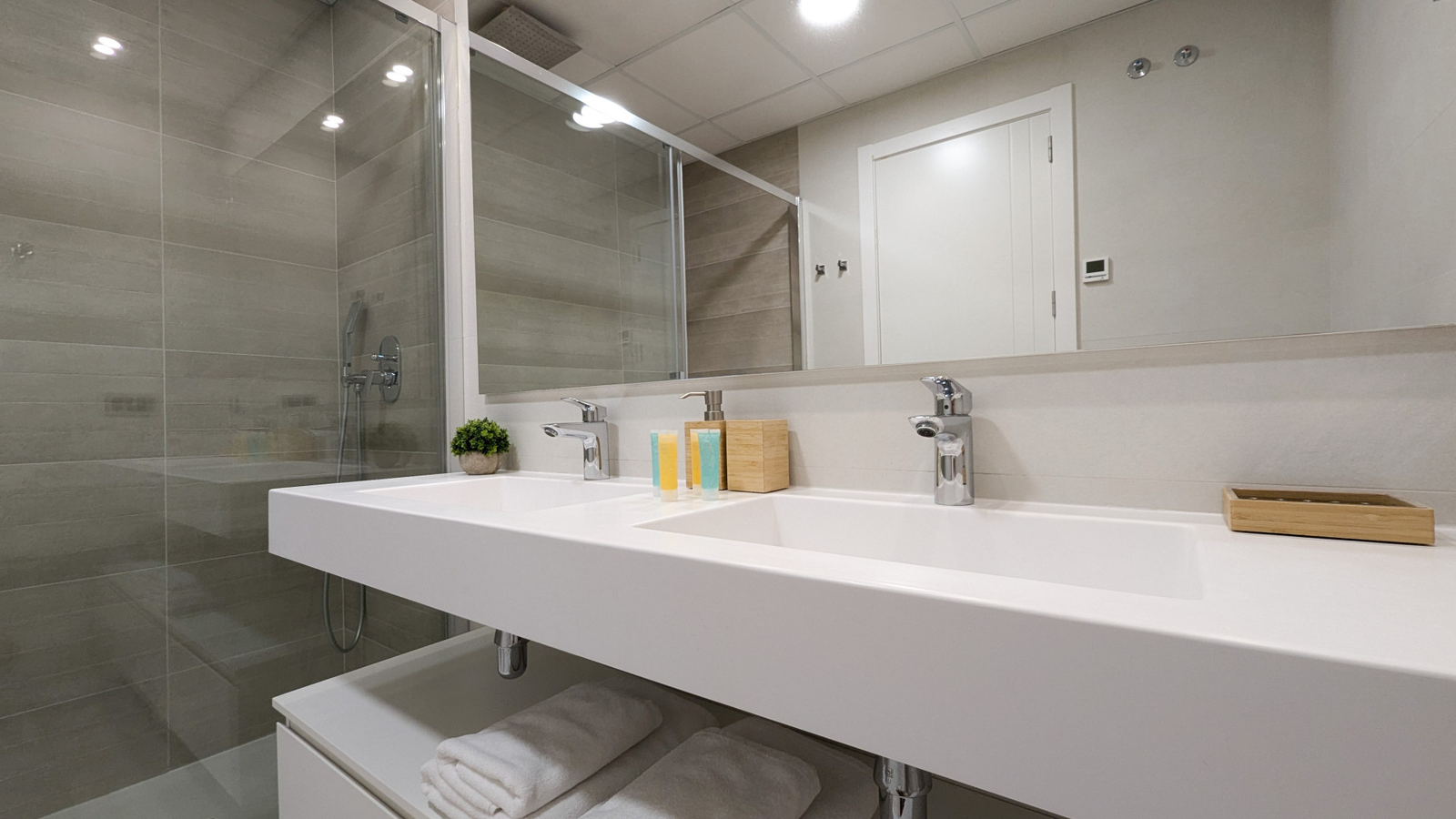 photo of Apartments on Av. de Uruguay, 1, 03502 Benidorm, Alicante, Spain