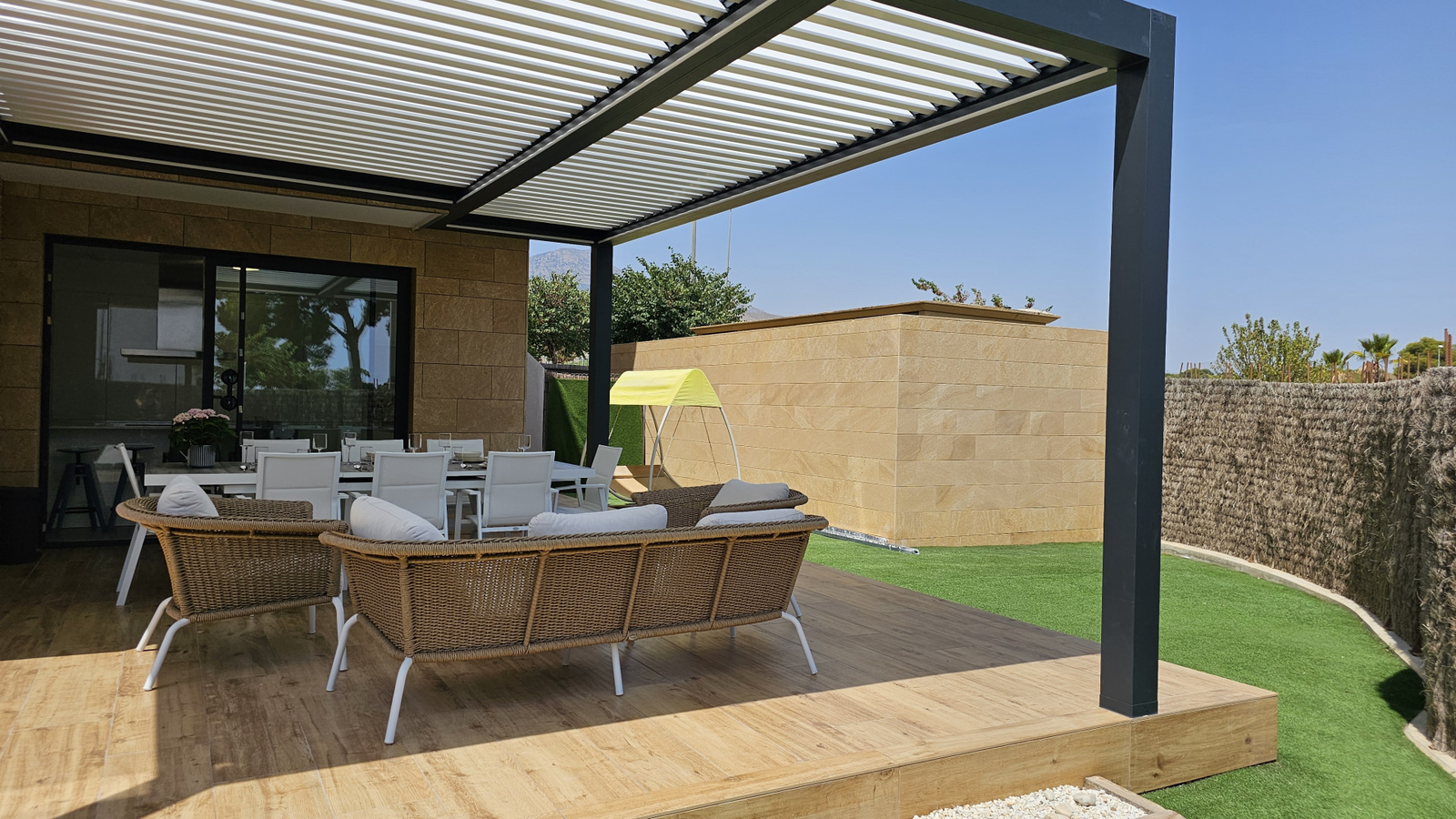 photo of Villa or house on C. Edeta, 3, 03570 Villajoyosa, Alicante, Spain