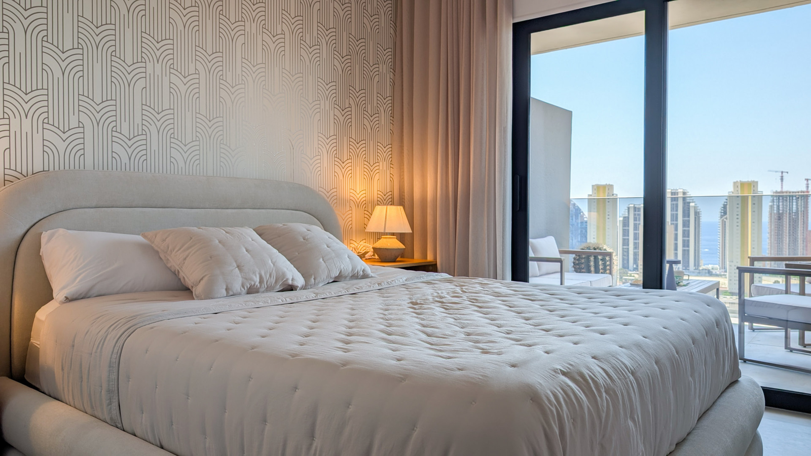 photo of Apartments on Calle Pdte. Adolfo Suárez, 14, 03502 Benidorm, Alicante, Spain