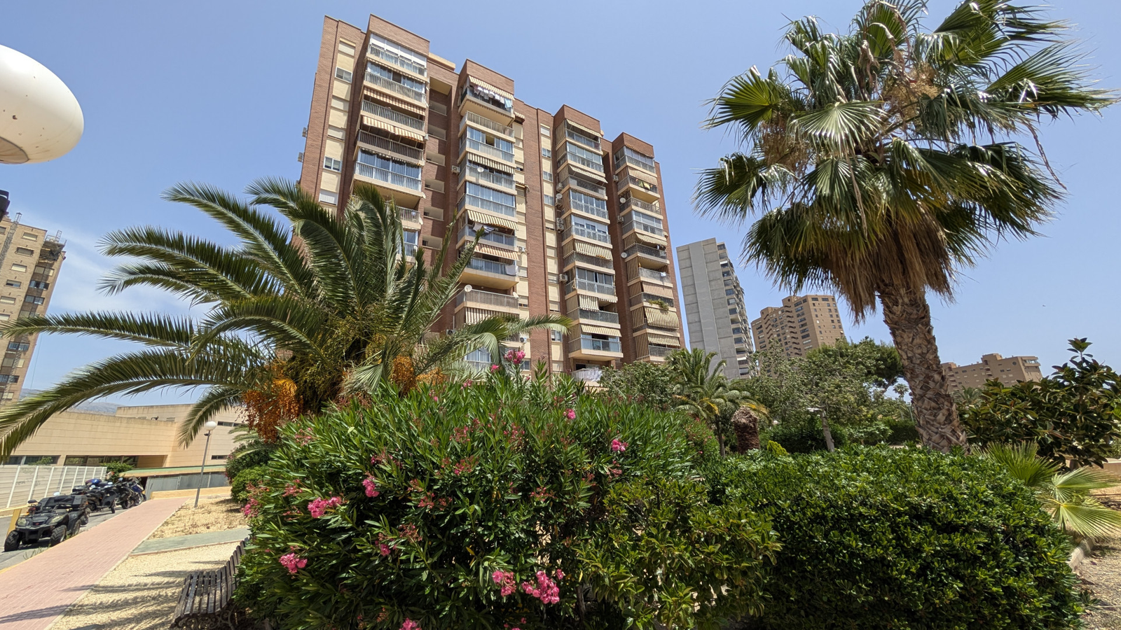 photo of Apartments on Avinguda Marina Alta, 6, 03502 Benidorm, Alicante, Spain