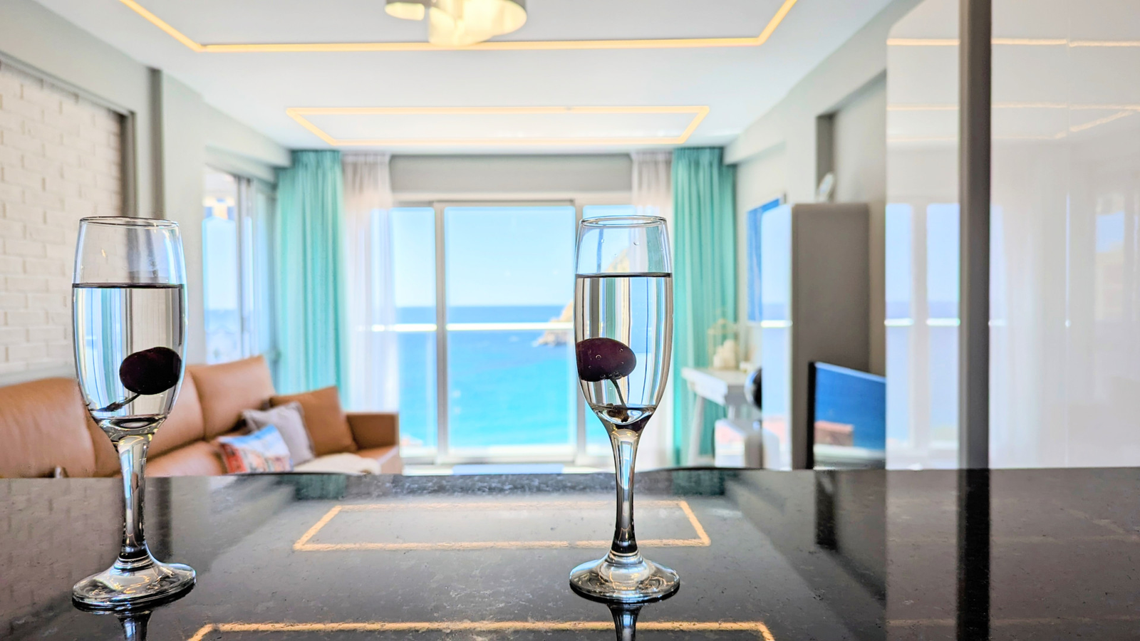 photo of Apartments on Pg. del Mar, 8, 03509 Benidorm, Alicante, Spain