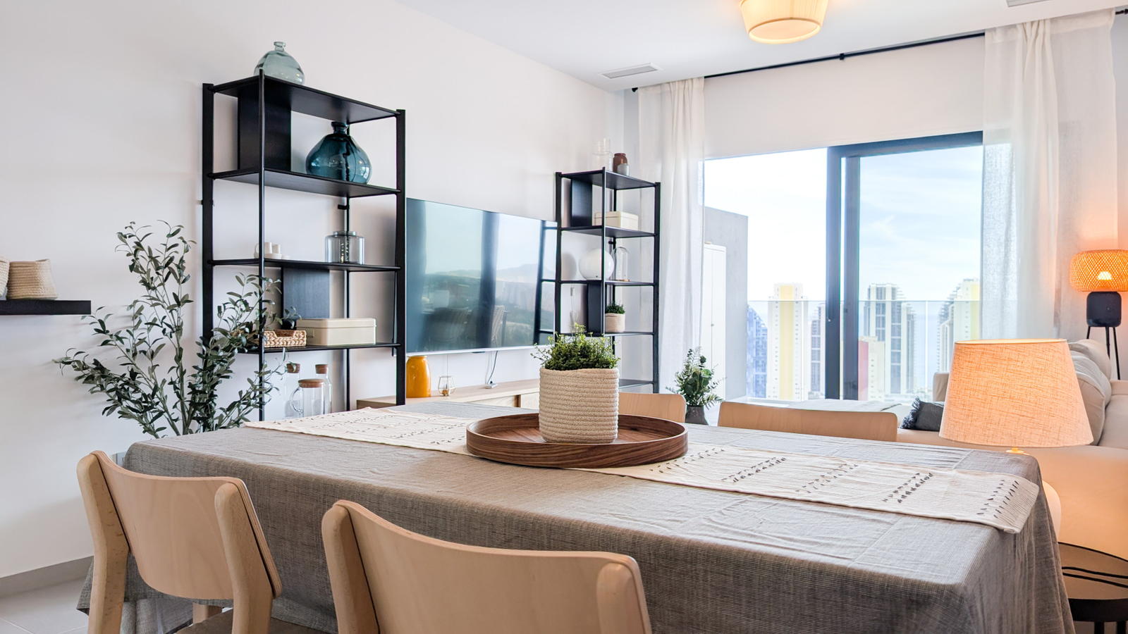 photo of Apartments on Calle Pdte. Adolfo Suárez, 14, 03502 Benidorm, Alicante, Spain