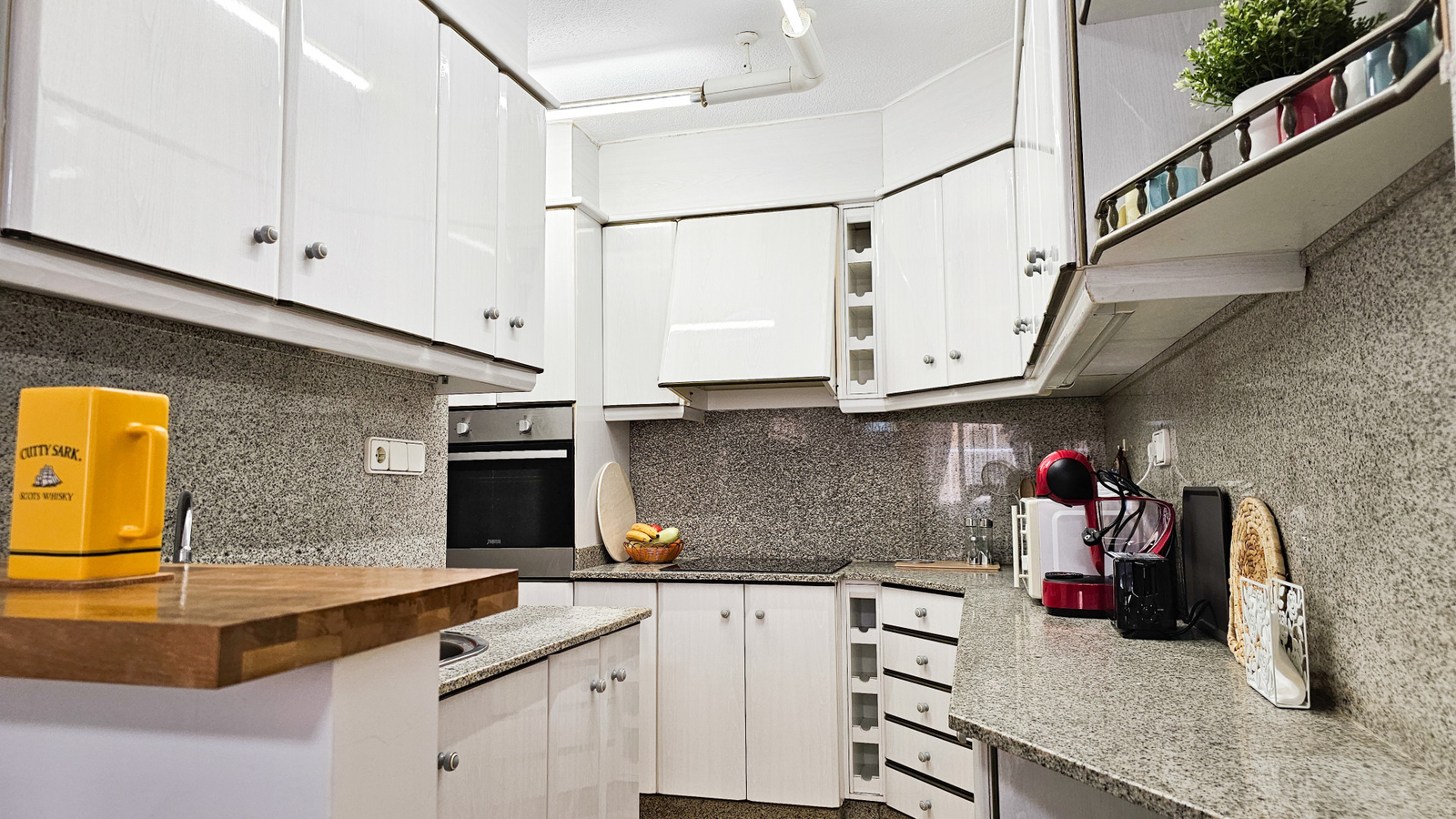 photo of Apartments on C/ Maravall, 11, 03501 Benidorm, Alicante, Spain