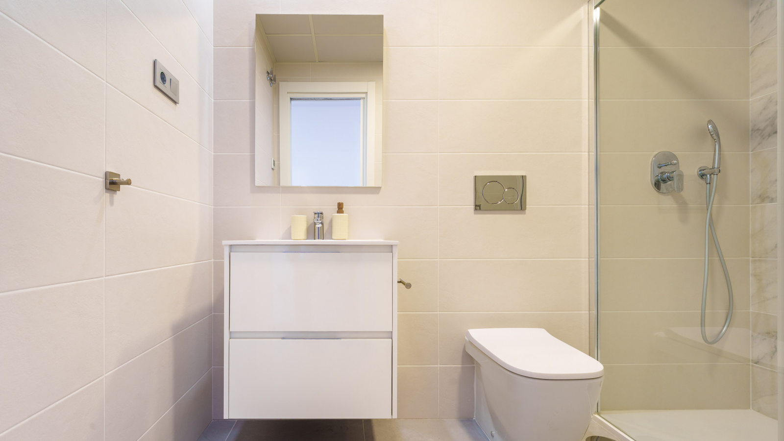 photo of Apartments on Calle Pdte. Adolfo Suárez, 14, 03502 Benidorm, Alicante, Spain