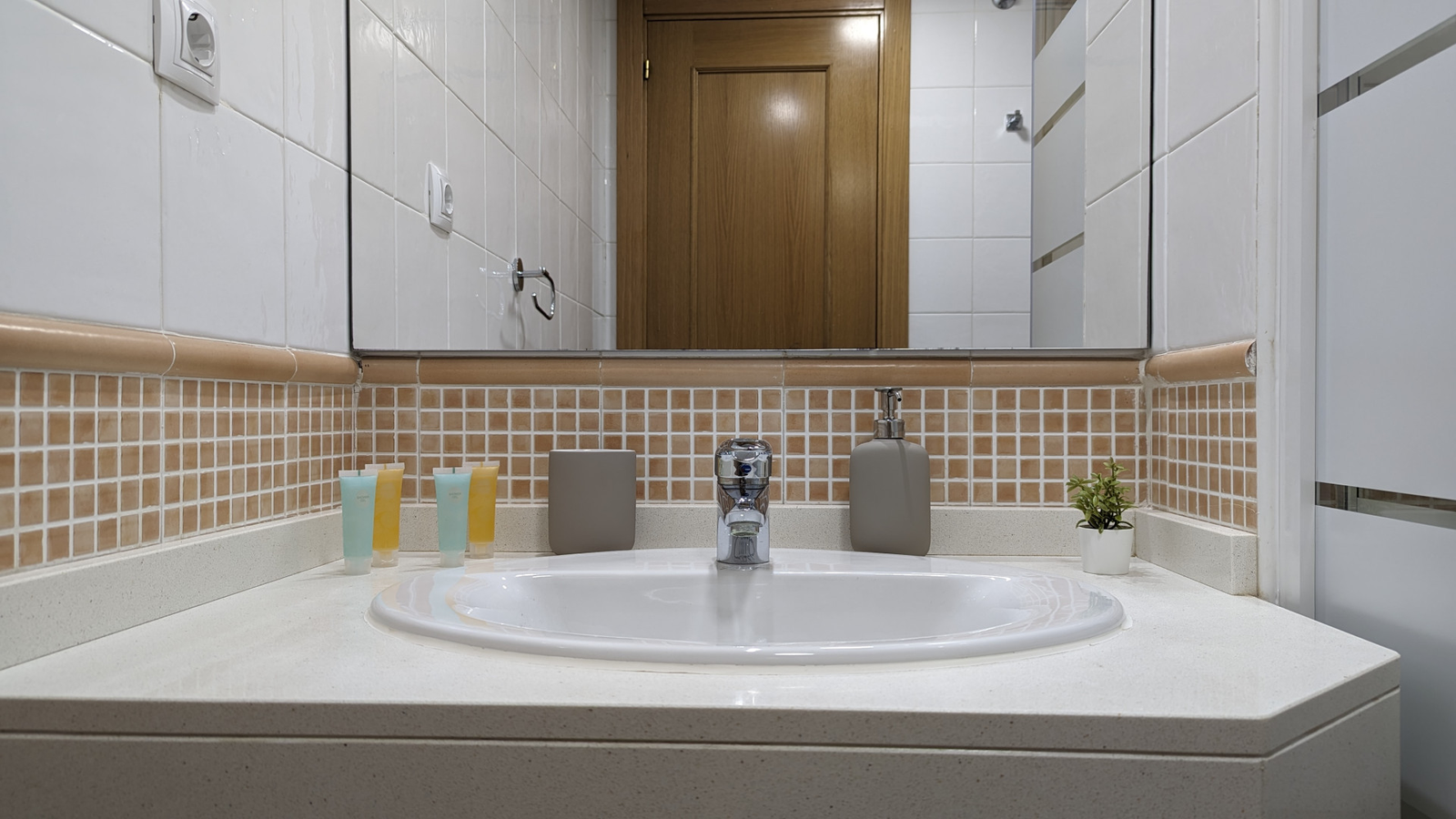photo of Villa or house on Carrer Xaloc, 2, 03570 La Vila Joiosa, Alicante, Spain