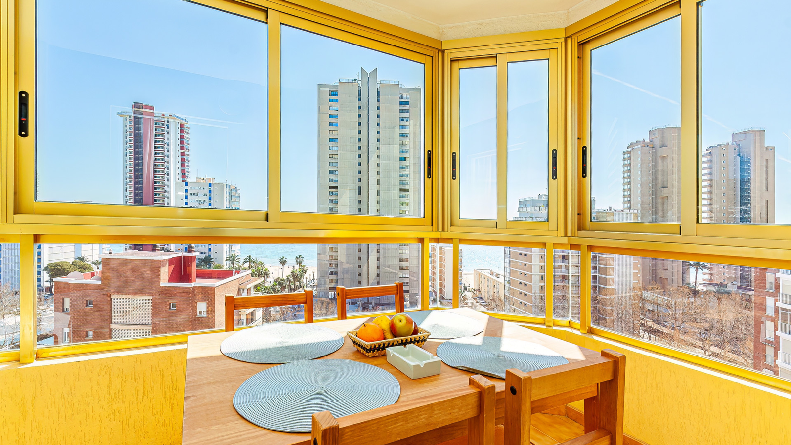 photo of Apartments on Playa de Levante, C. Gerona, 30, 03503 Benidorm, Alicante, Spain