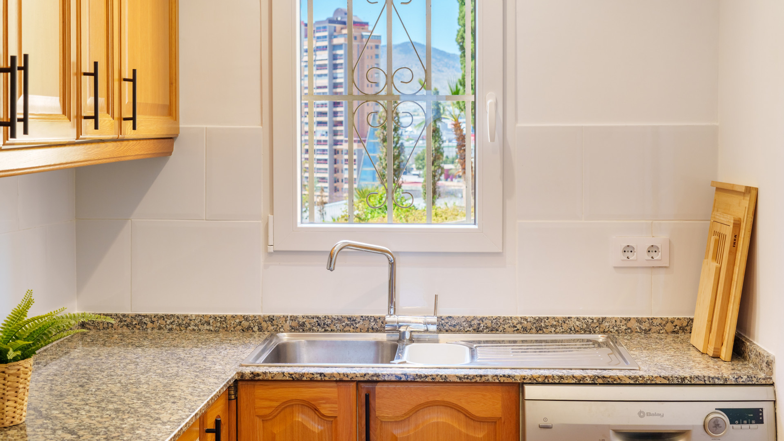 photo of Apartments on Calle Avilés, 10, 03502 Benidorm, Alicante, Spain