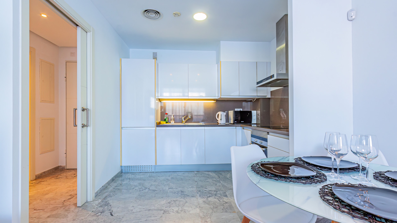 photo of Apartments on Edificio Las Algas, C. Alcalde Manuel Catalán Chana, 22, 03503 Benidorm, Alicante, Spain