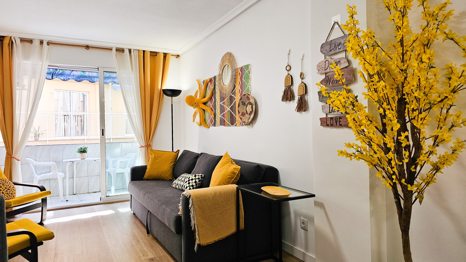 photo of Apartments on C/ Maravall, 11, 03501 Benidorm, Alicante, Spain