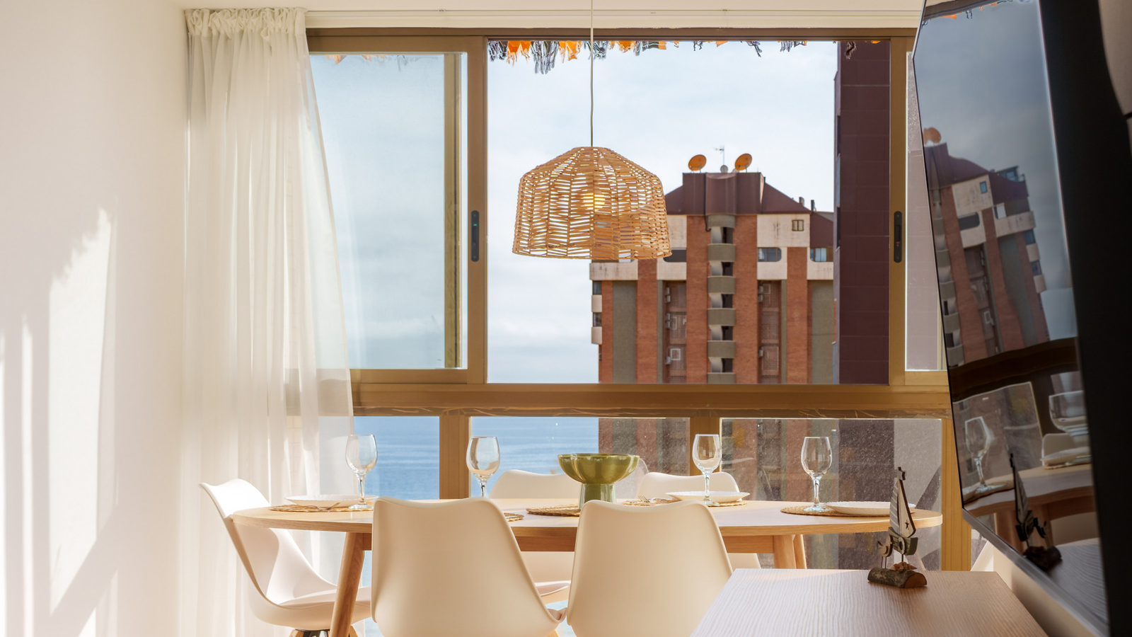 photo of Apartments on Av. del Mediterráneo, 43, 03503 Benidorm, Alicante, Spain
