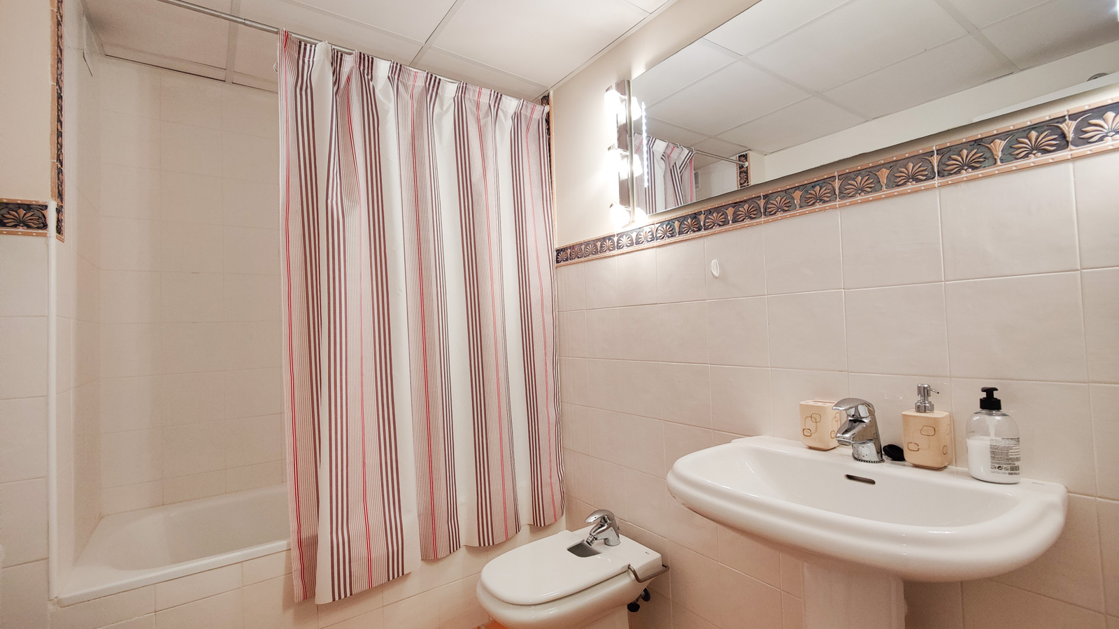 photo of Villa or house on Carrer Berna, 27, 03509 Golf Badia, Alicante, Spain