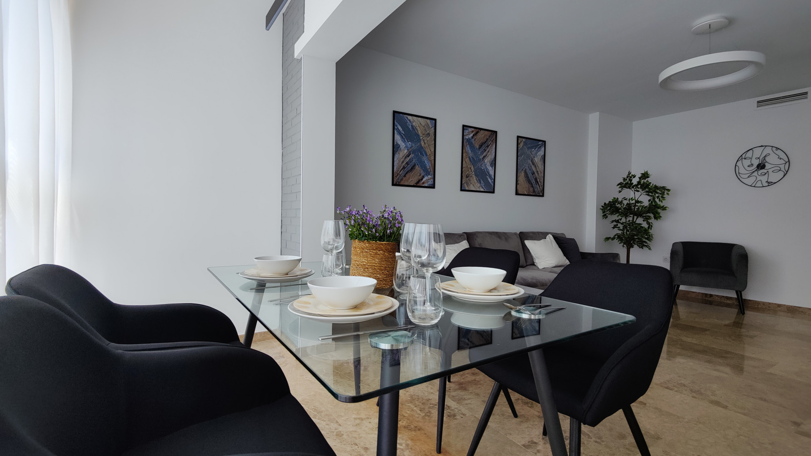 photo of Apartments on Carrer de la Torre les Maçanes, 1, 03502 Benidorm, Alicante, Spain