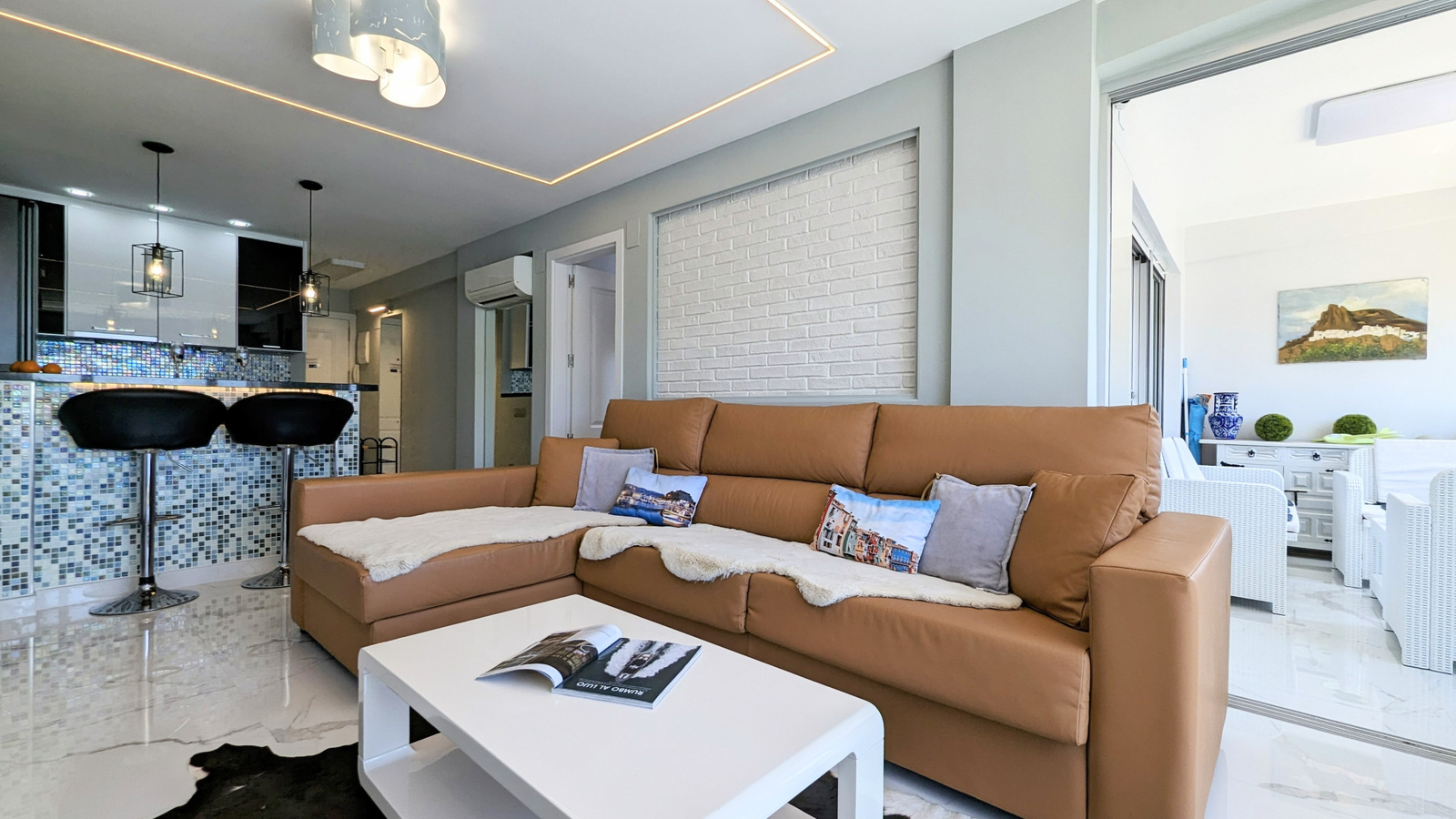 photo of Apartments on Pg. del Mar, 8, 03509 Benidorm, Alicante, Spain