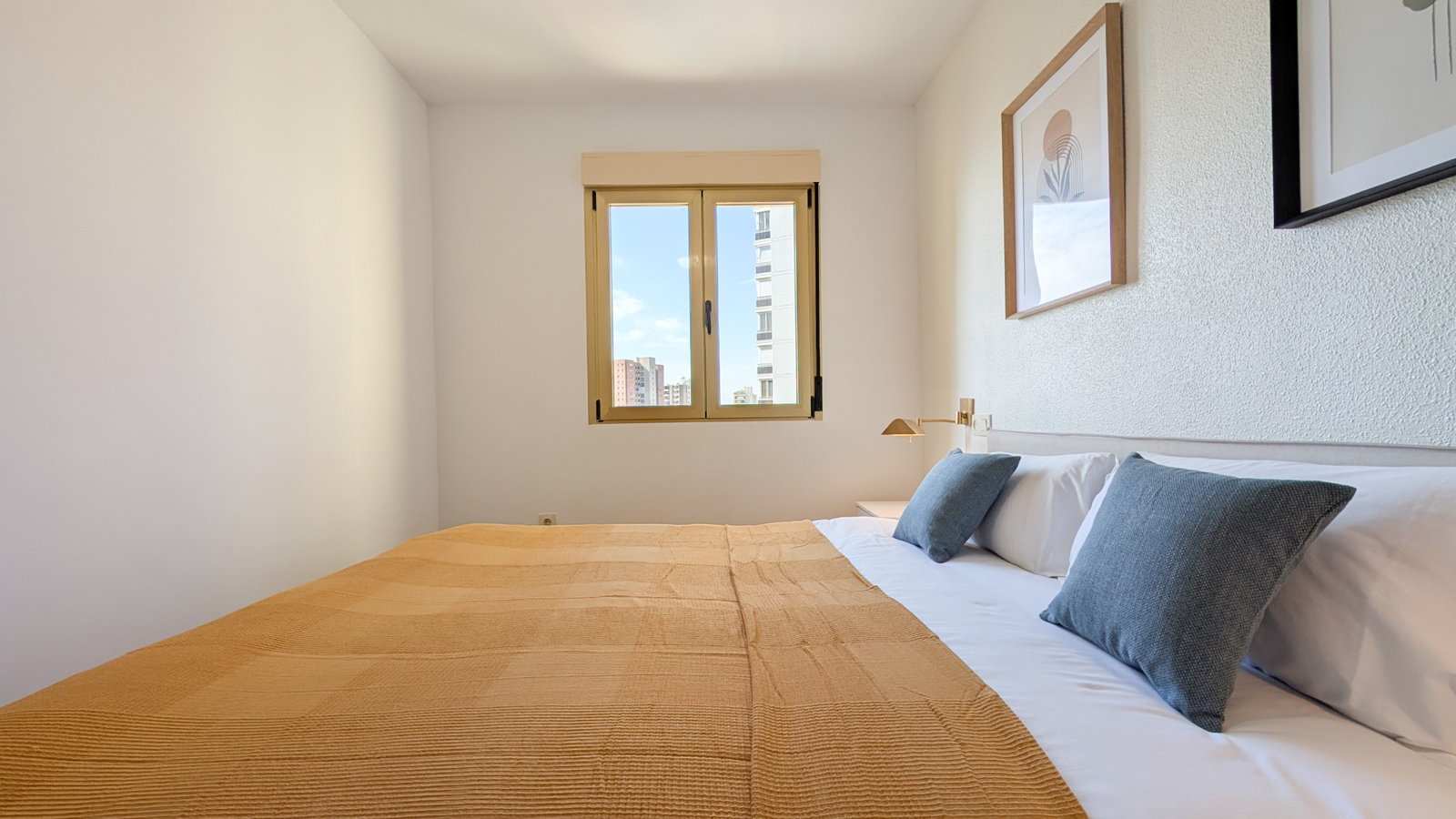 photo of Apartments on Playa de Levante, C. Gerona, 30, 03503 Benidorm, Alicante, Spain