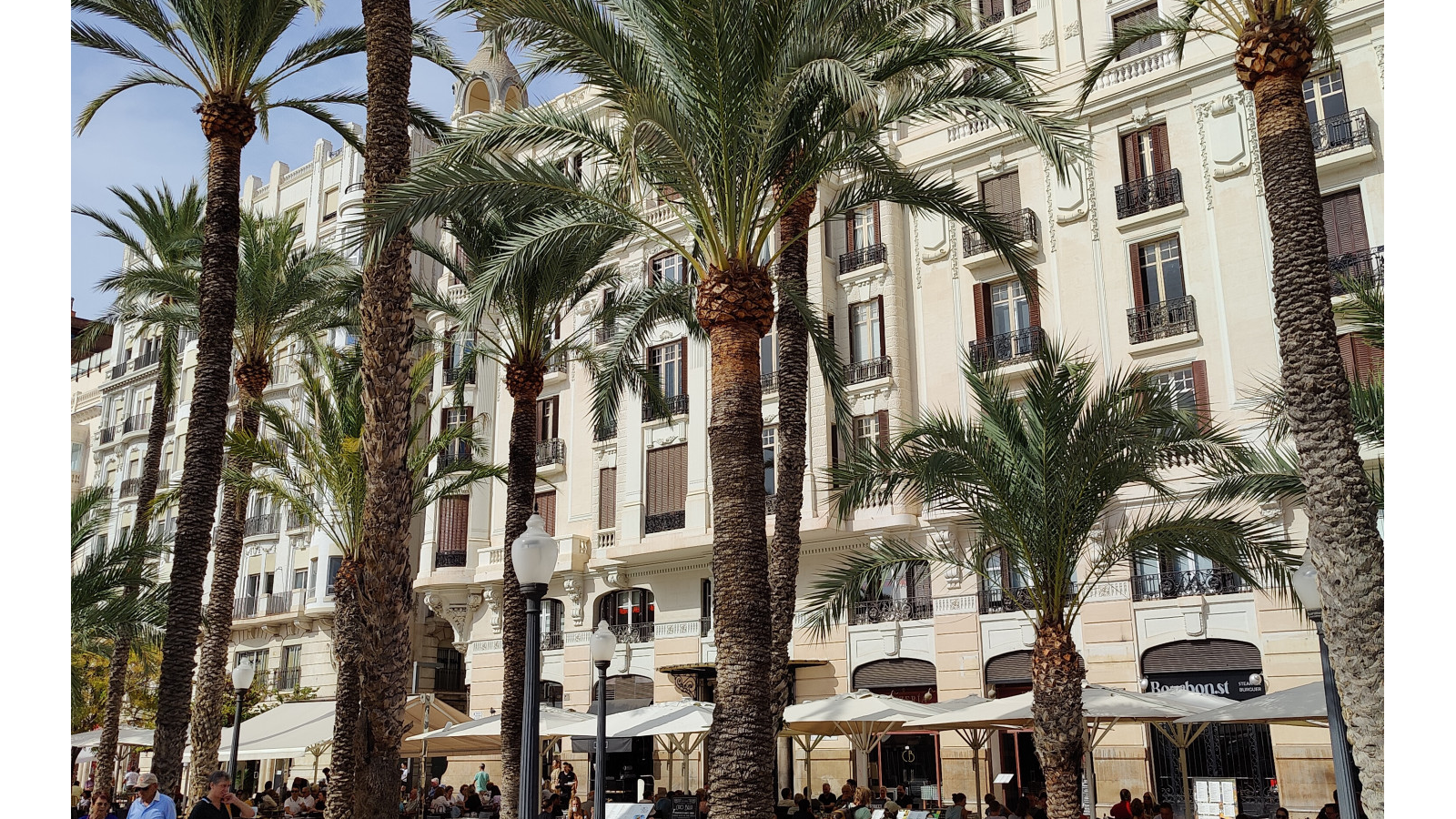 photo of Apartments on Pl. del Carmen, 14, 03002 Alicante, Spain