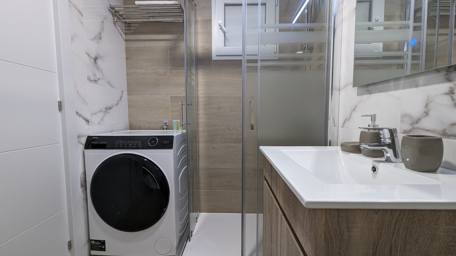 photo of Apartments on C. de Bonn, 4, 03503 Benidorm, Alicante, Spain
