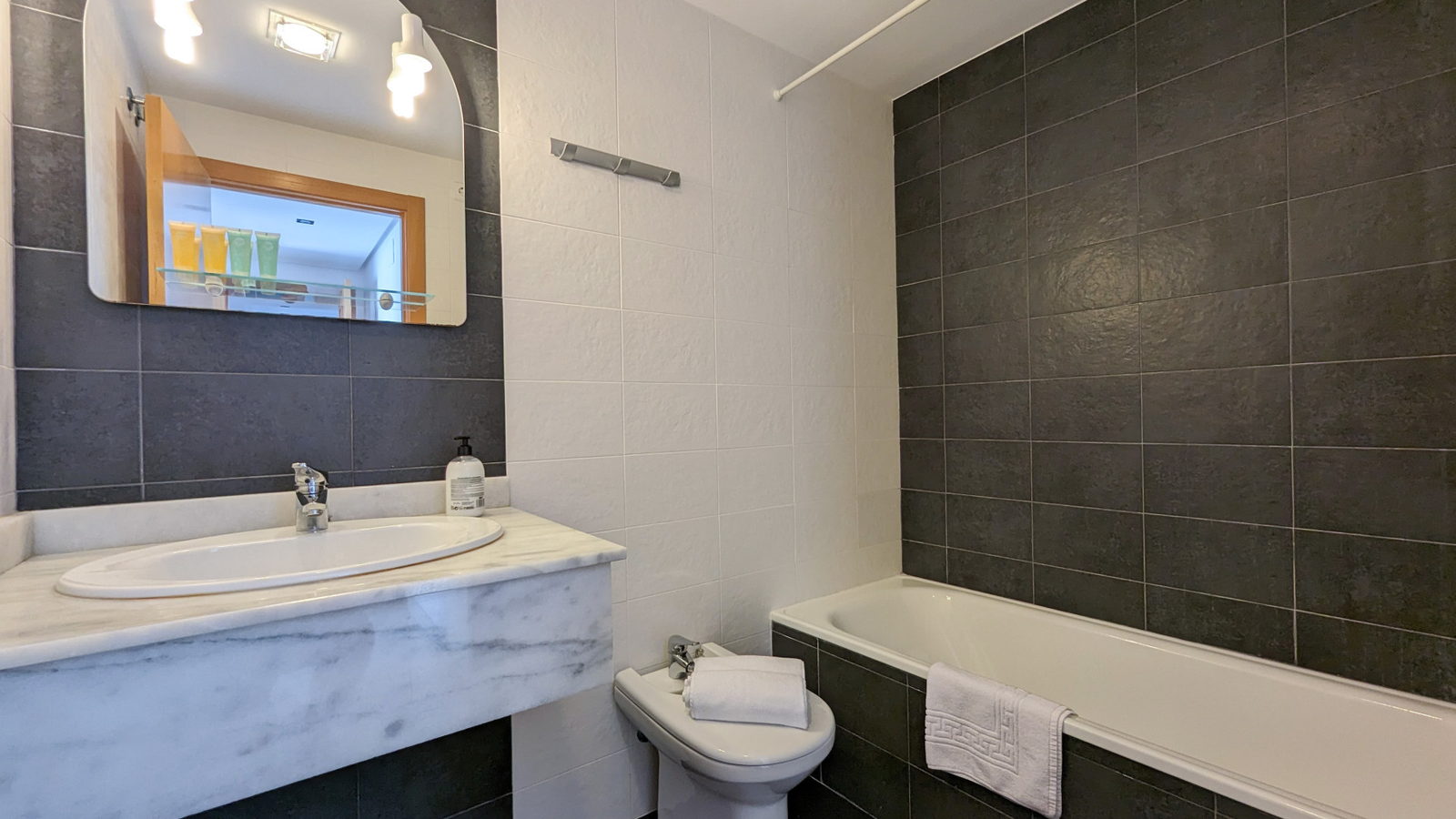 photo of Apartments on Torre Lúgano, C. de Viena, 8, 03503 Benidorm, Alicante, Spain