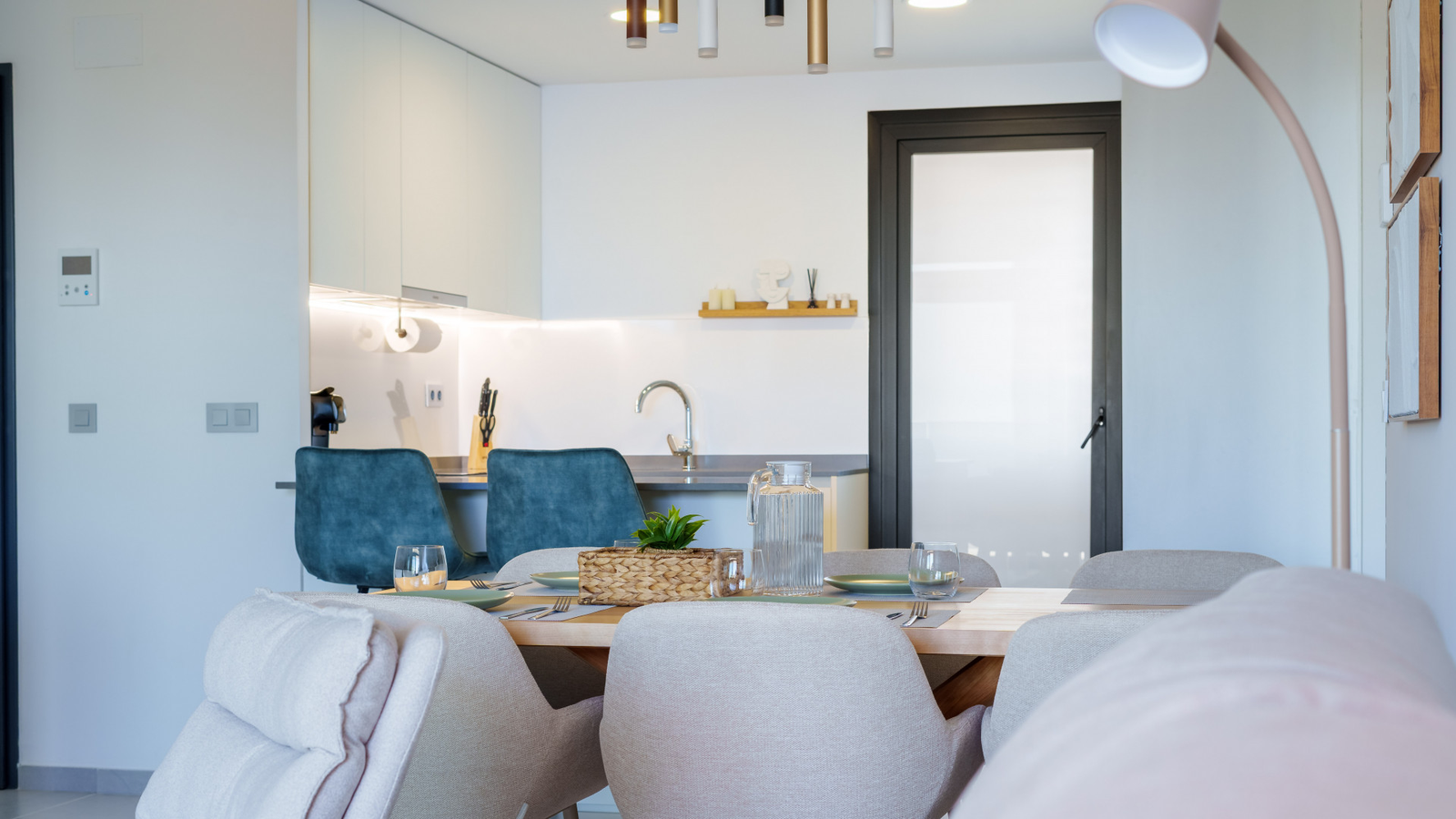 photo of Apartments on Calle Pdte. Adolfo Suárez, 14, 03502 Benidorm, Alicante, Spain