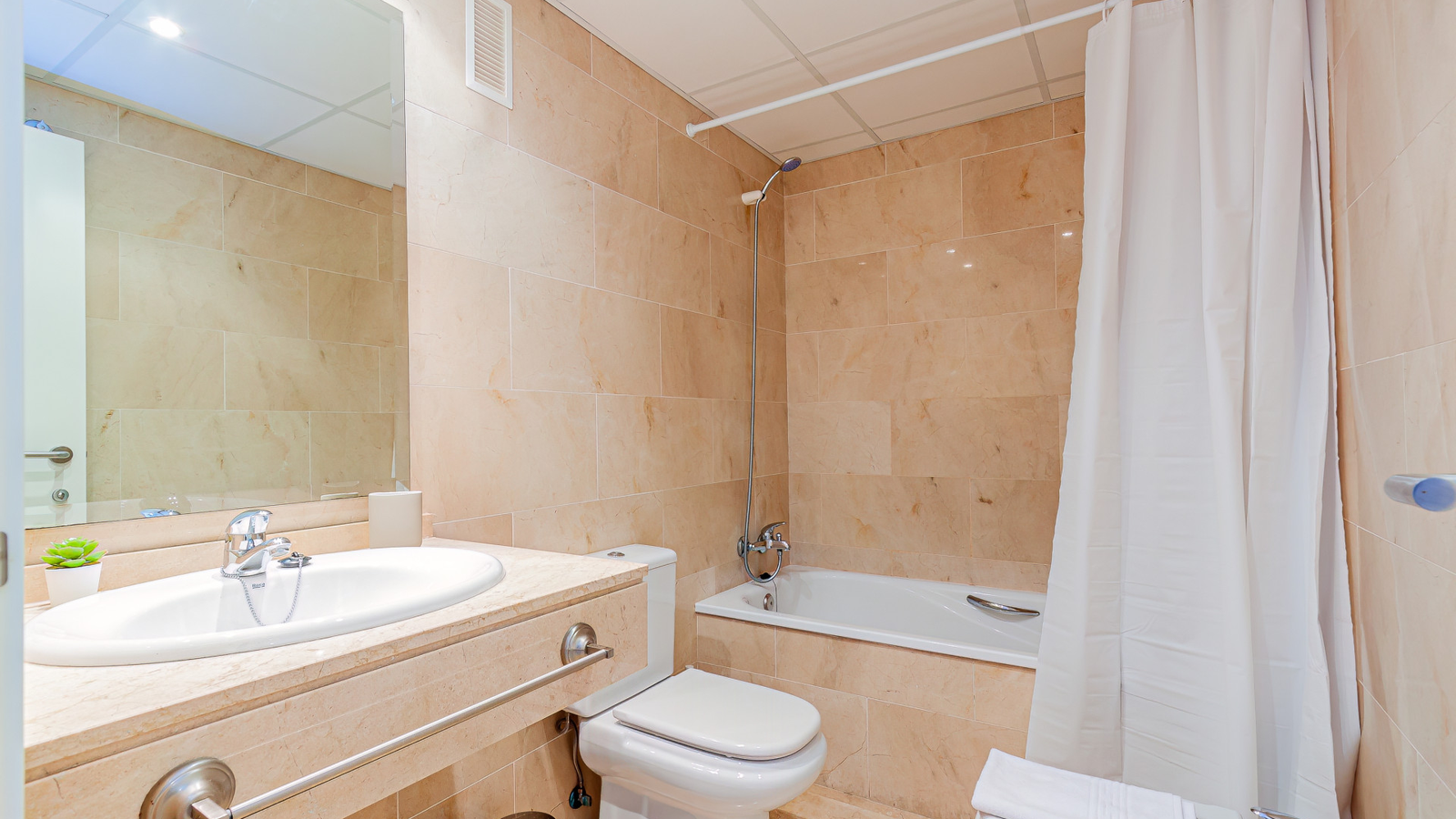 photo of Villa or house on Carrer Marinada, 16, 03570 Benidorm, Alicante, Spain