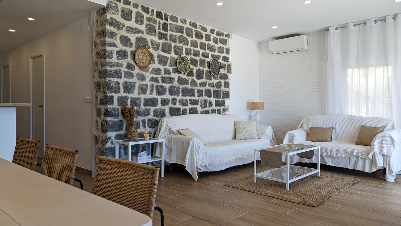 photo of Apartments on Av. Vicente Llorca Alós, 34, 03502 Benidorm, Alicante, Spain