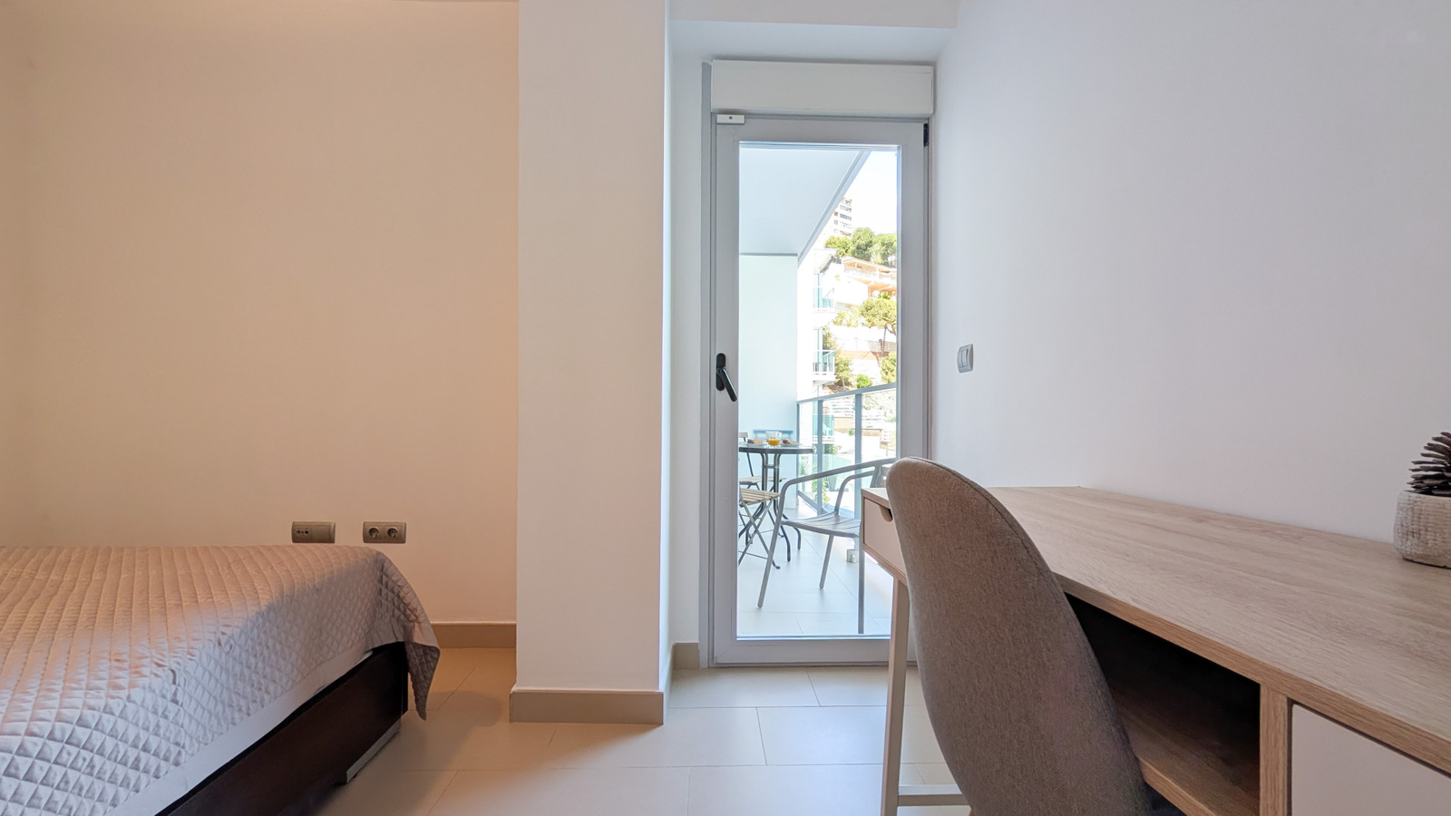 photo of Apartments on C. la Cala, 2, 03502 Benidorm, Alicante, Spain