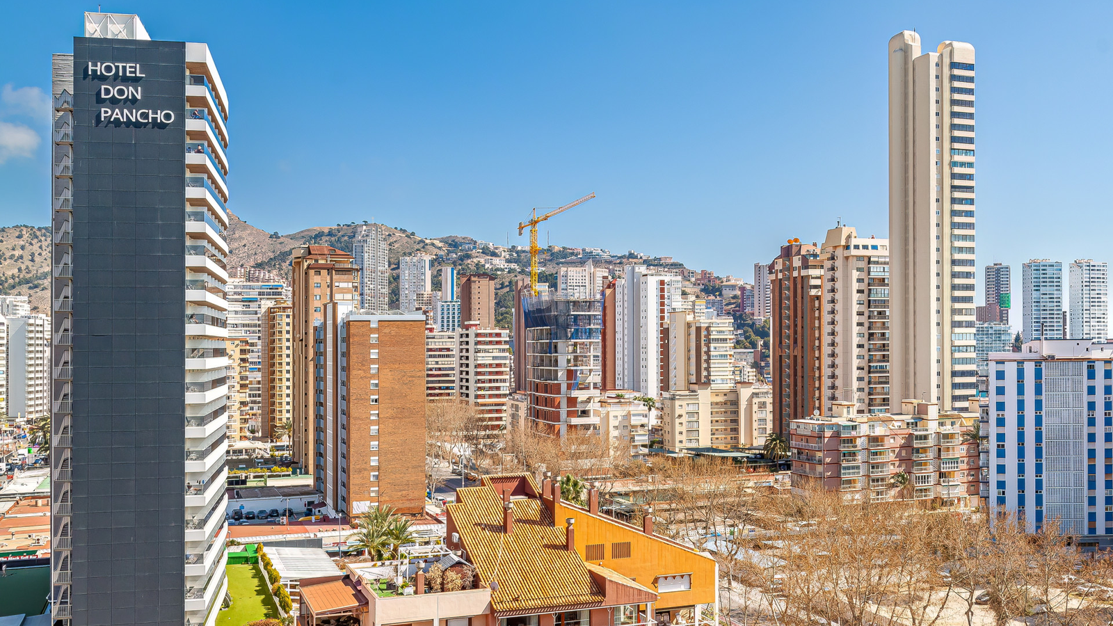 photo of Apartments on Playa de Levante, C. Gerona, 30, 03503 Benidorm, Alicante, Spain